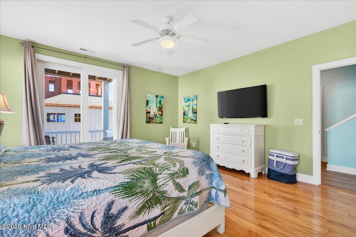 100549293 | Photo 63