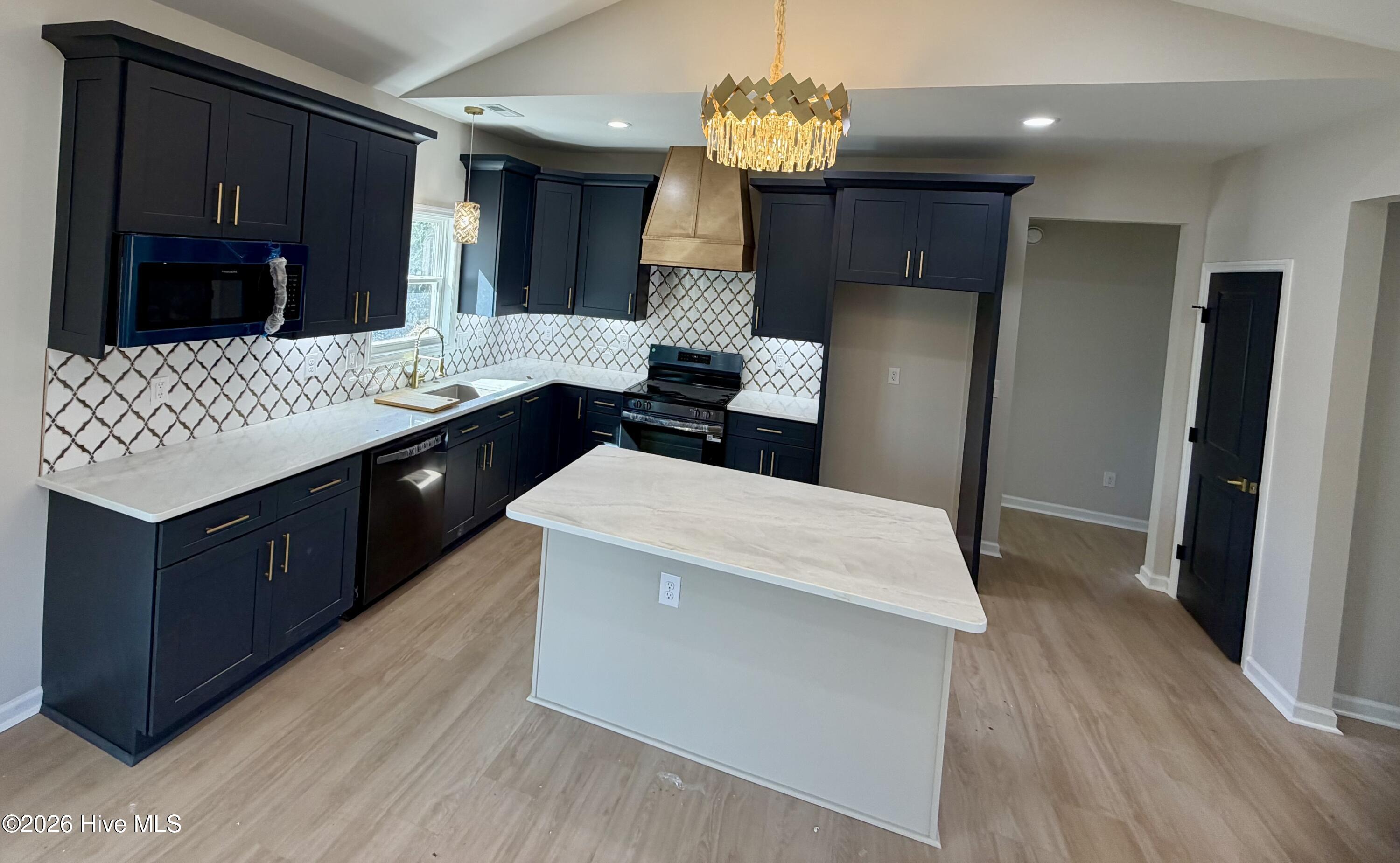 Photo 3 of Single family home for sale at 402 Wade Dr, Richlands, NC 28574 | MLS# 100570757 | Listing updated on 2026-10-28