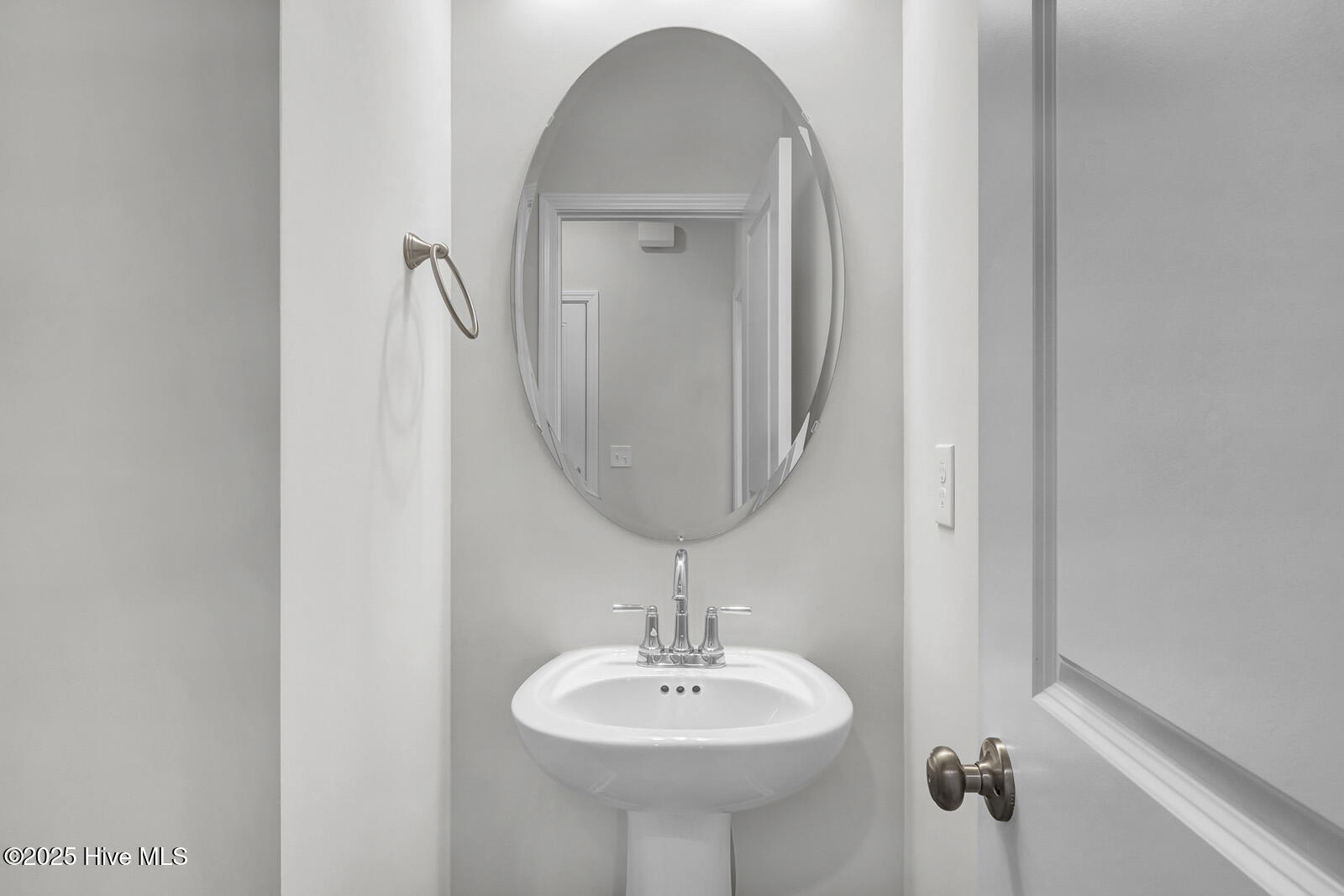 100526536 | Photo 13