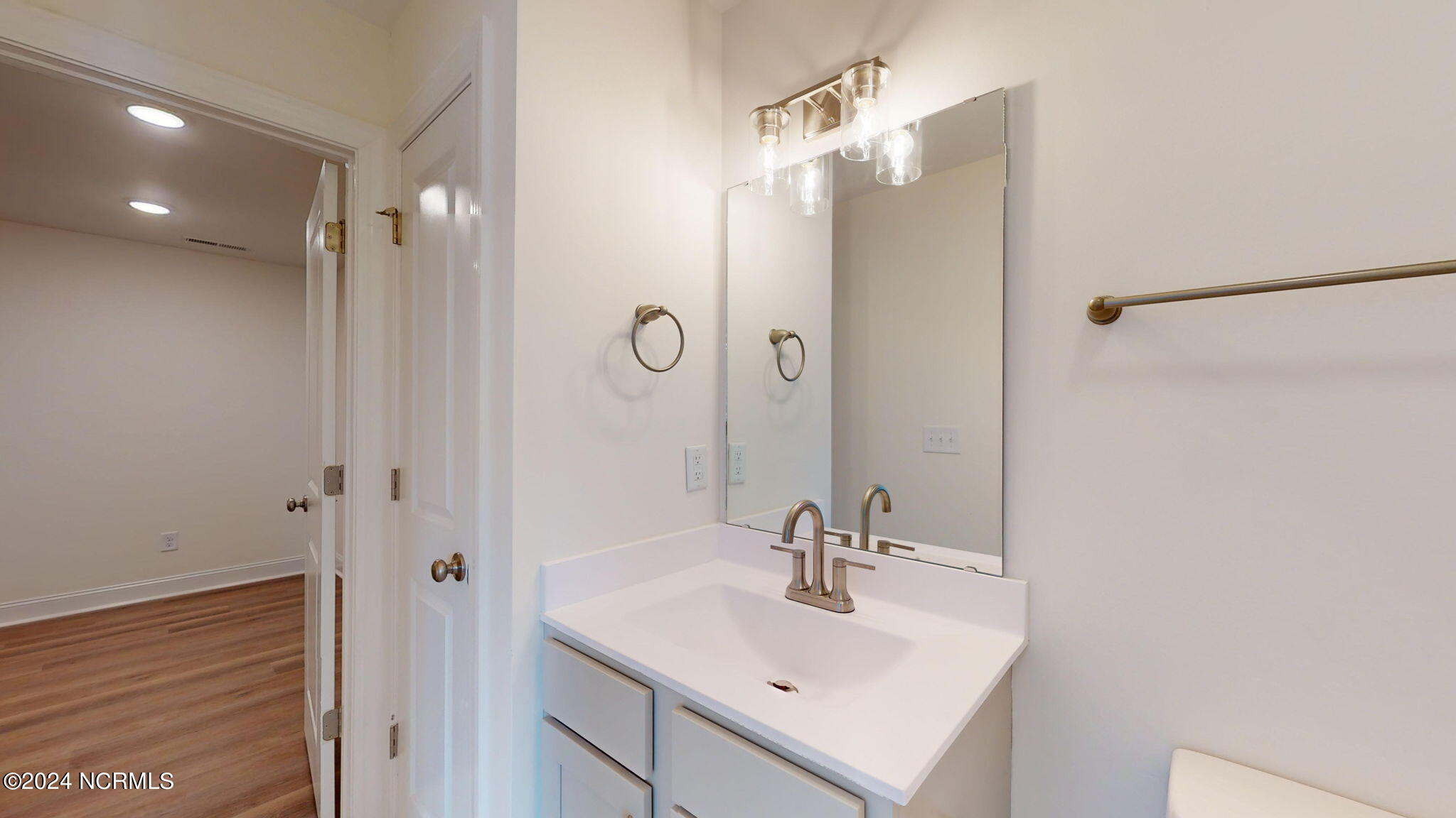 2025 Dartford Drive UNIT B, Greenville, NC, 27834