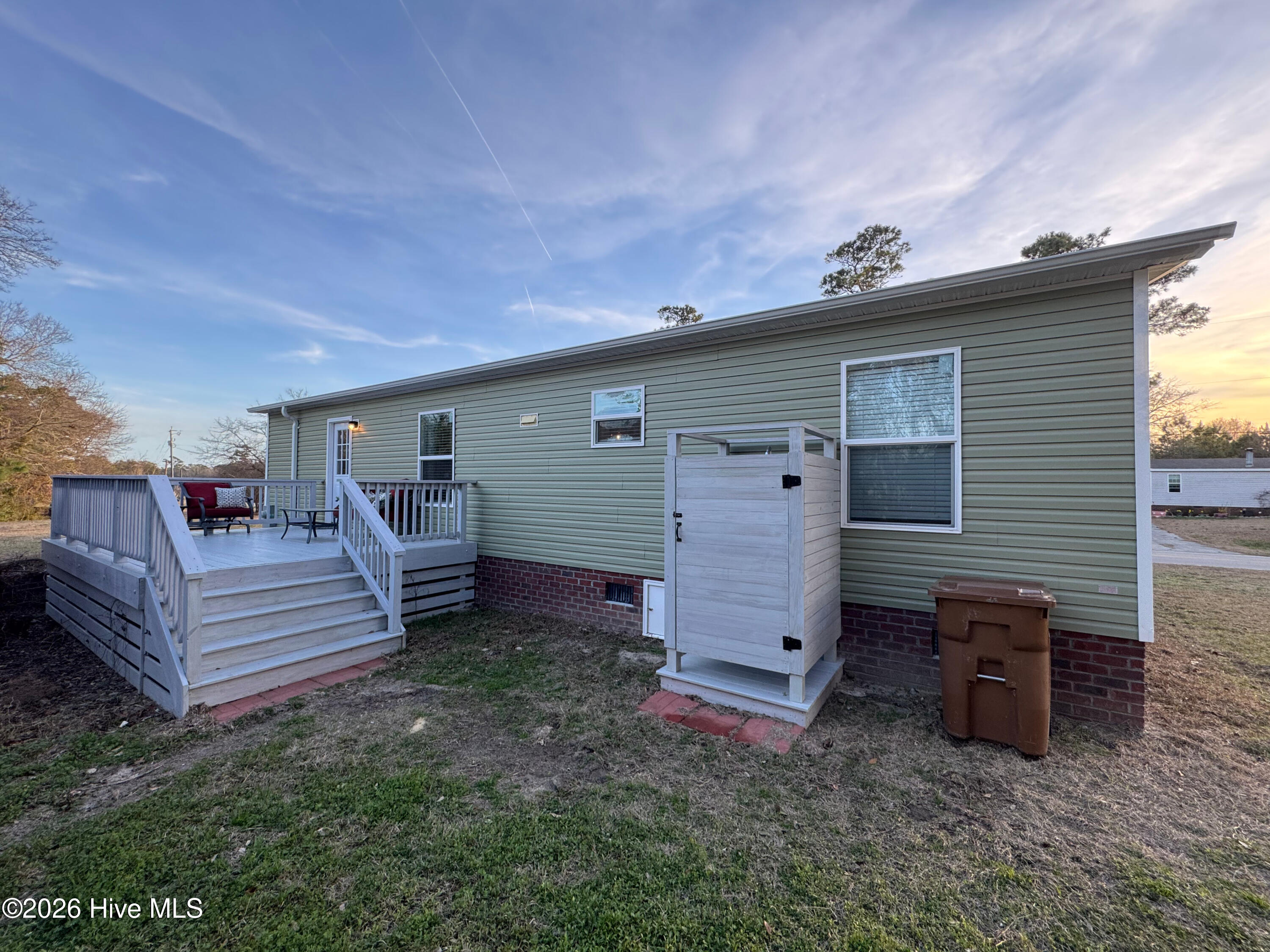 100558875 | Photo 33