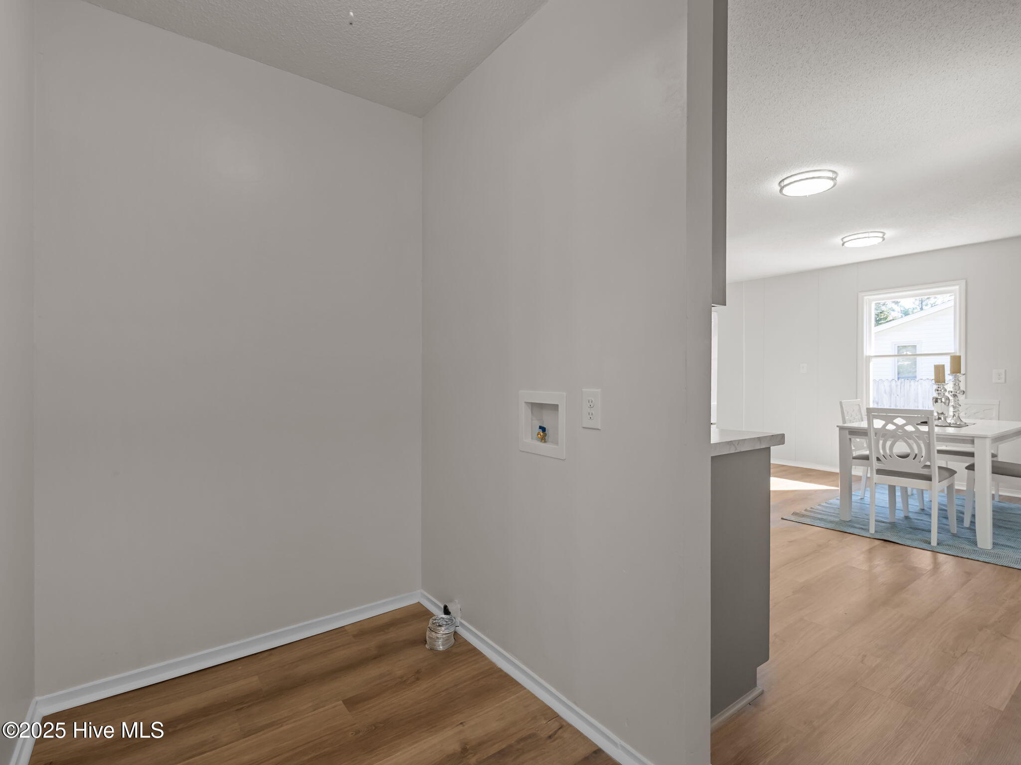 2859 Easy Street,Newport