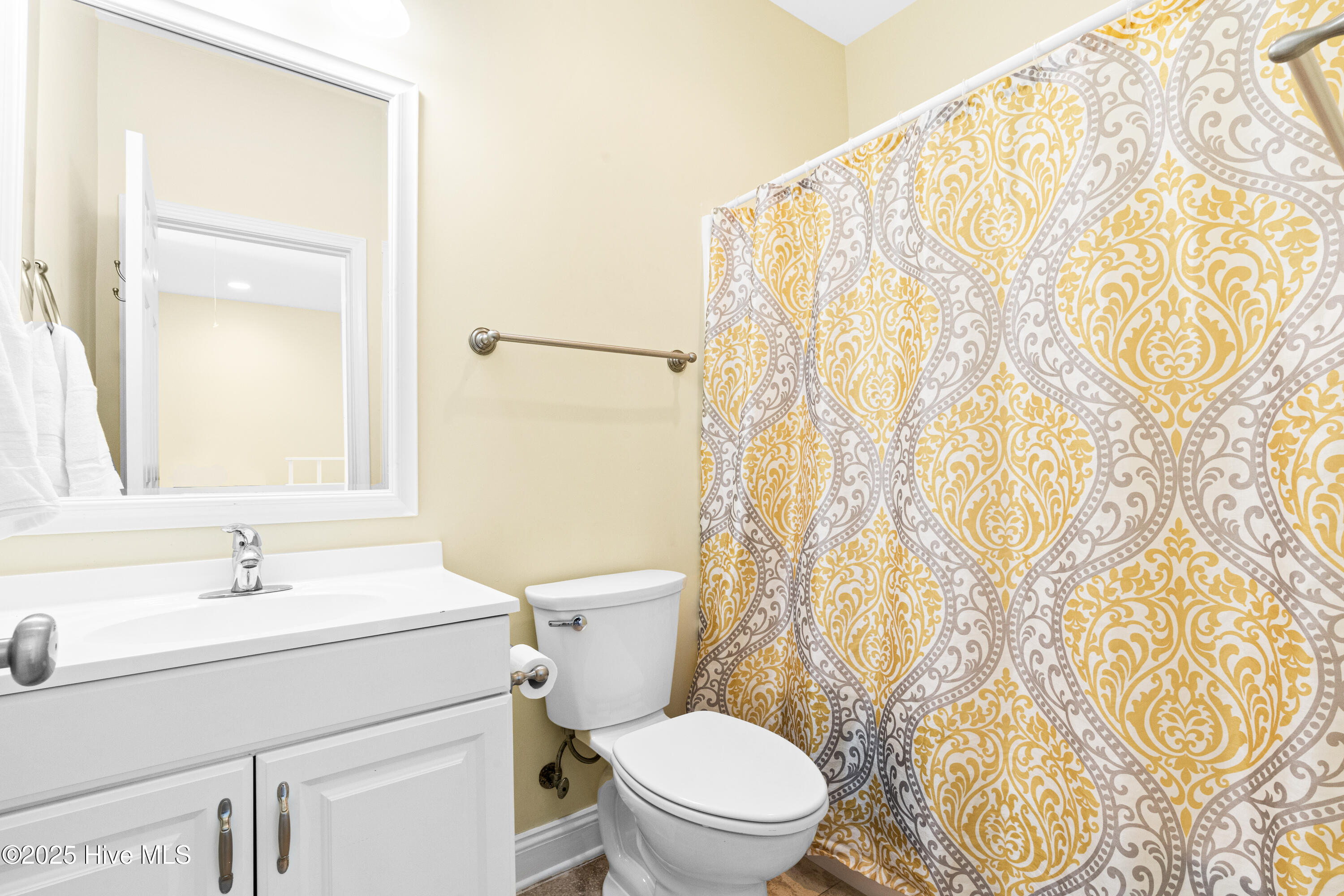 100530608 | Photo 49