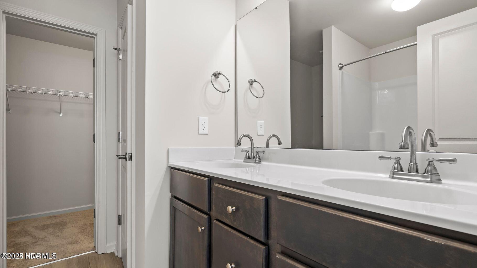 317 Glenellen Loop Road,Midway Park