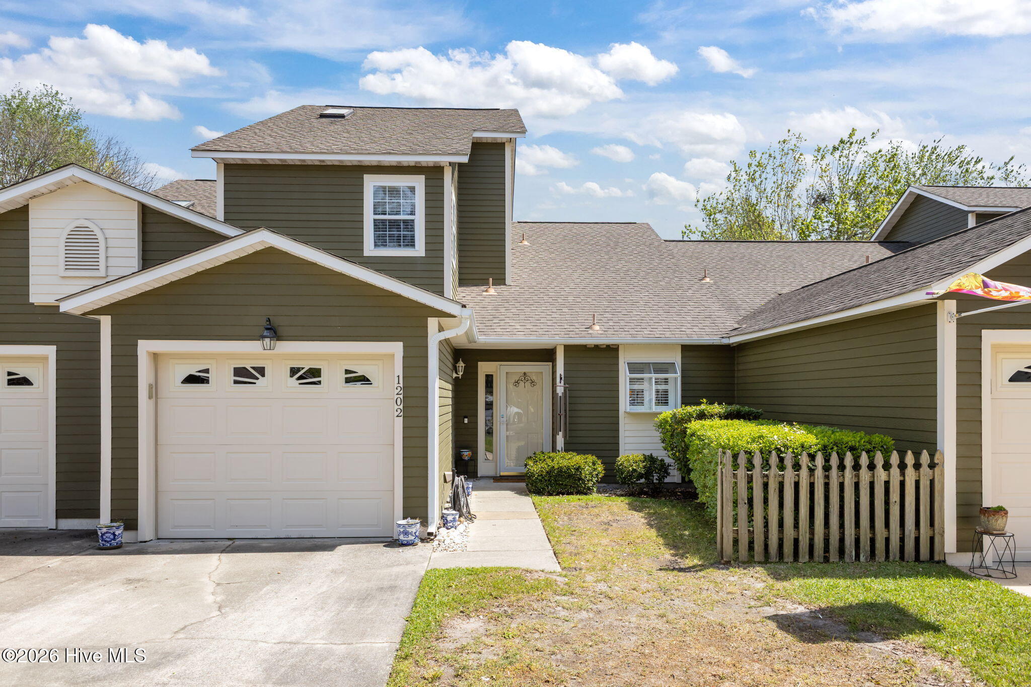1202 Cedarwood 