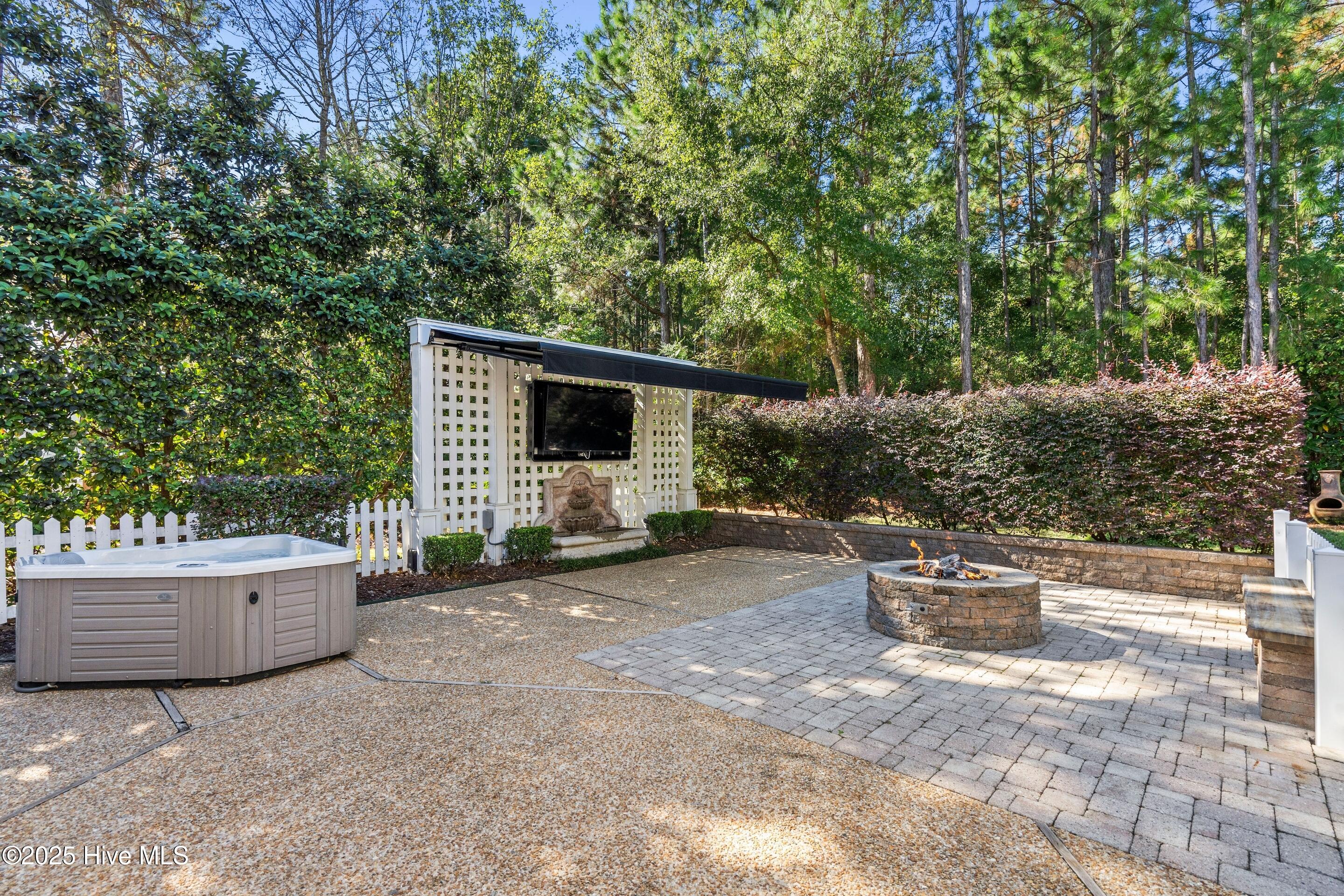 100537551 | Photo 53