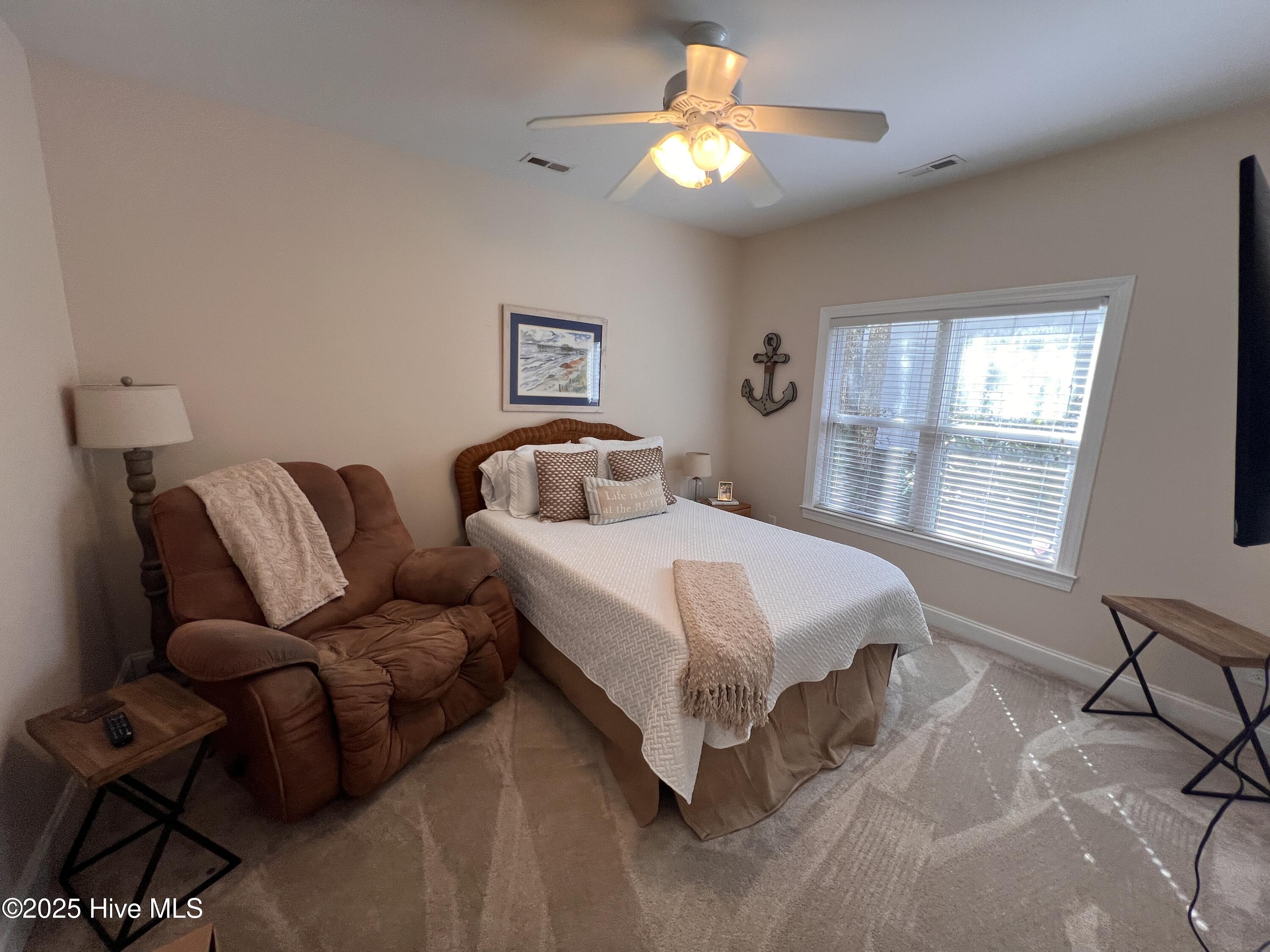 100547649 | Photo 11