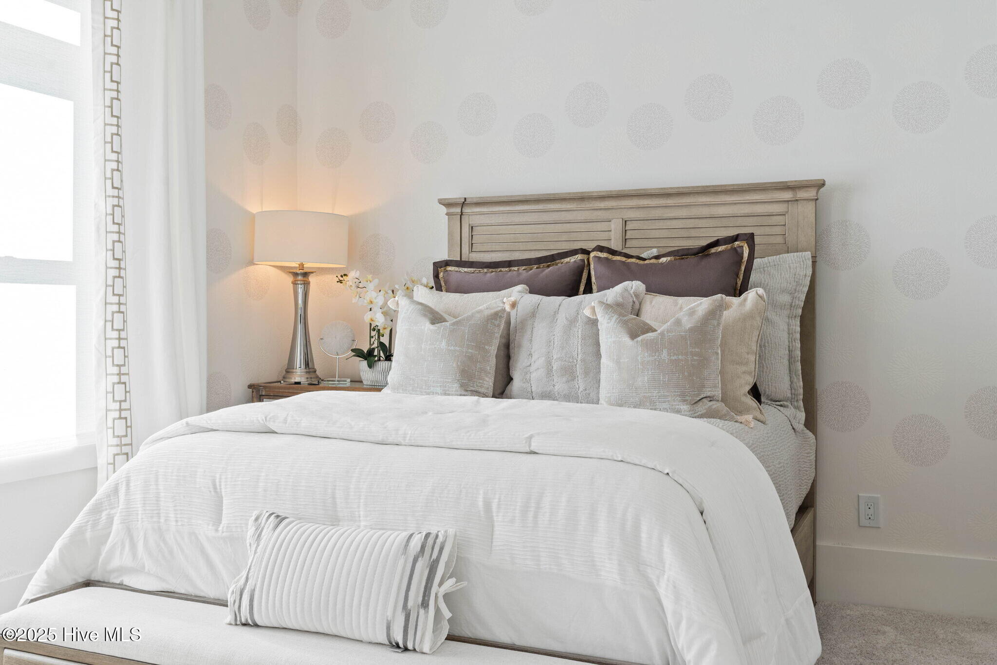 100516902 | Photo 63