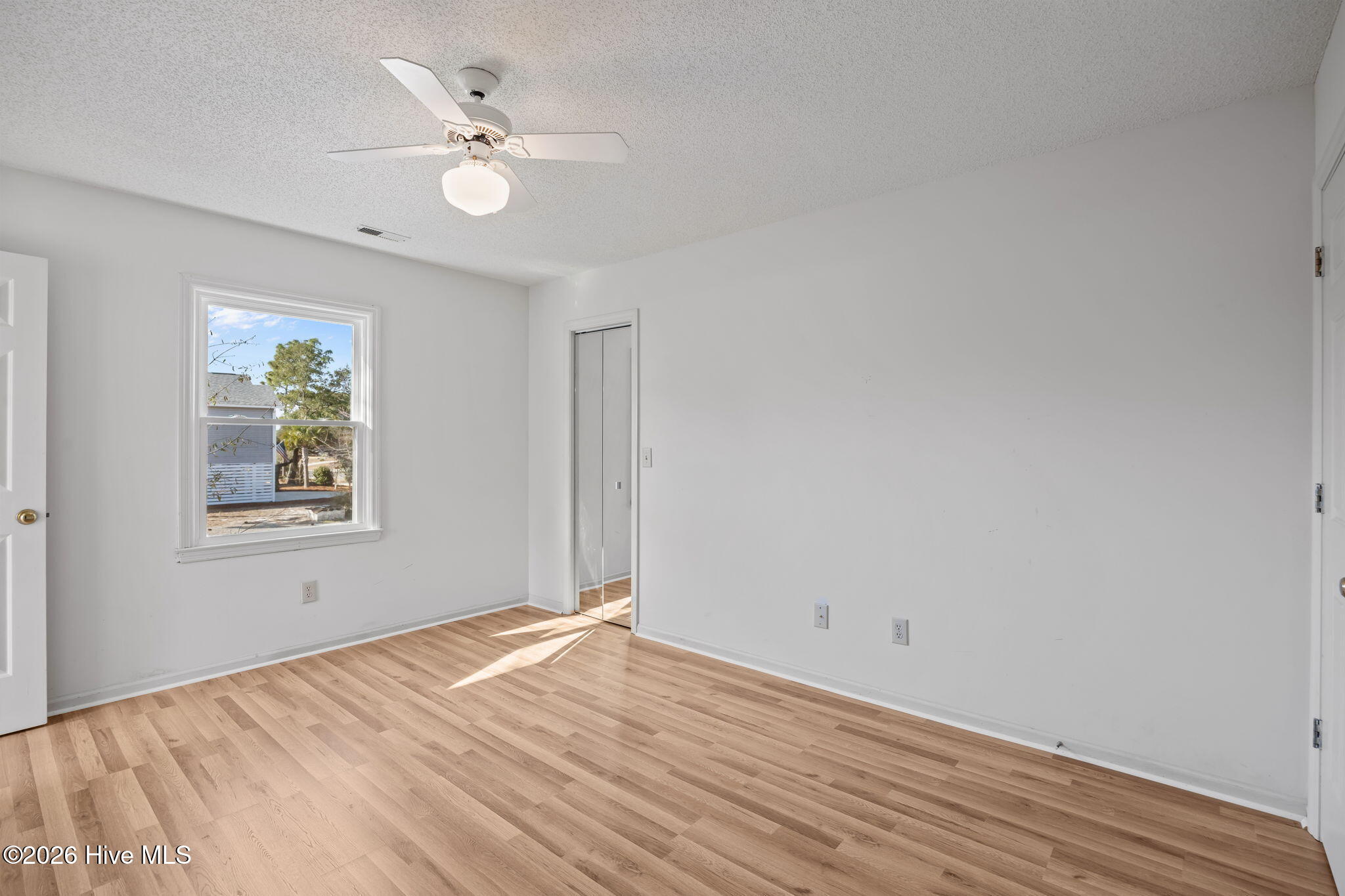 100558254 | Photo 10