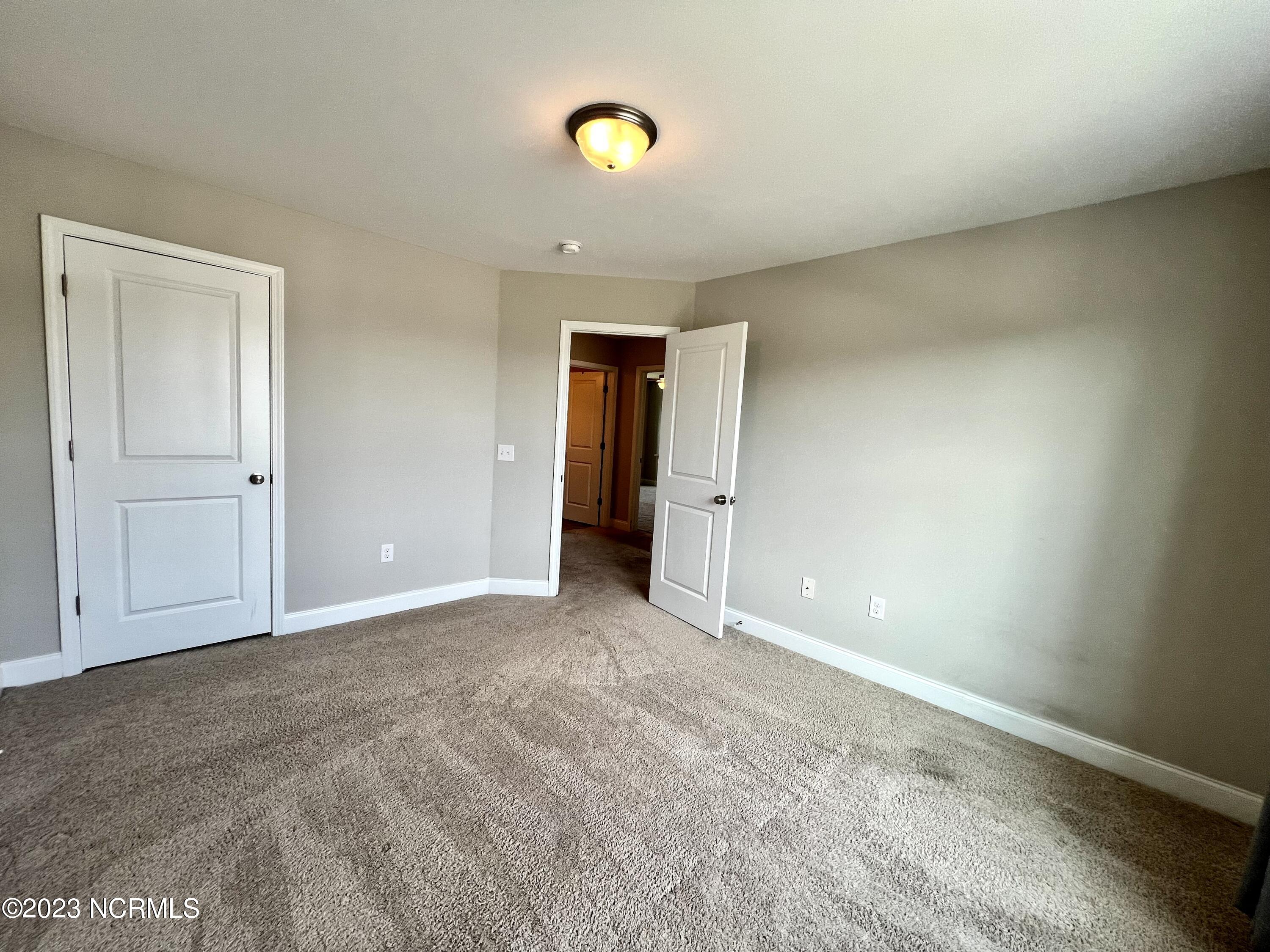 100559213 | Photo 10