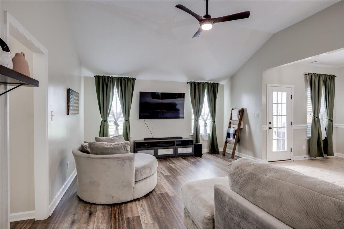 4076 Pullman Circle