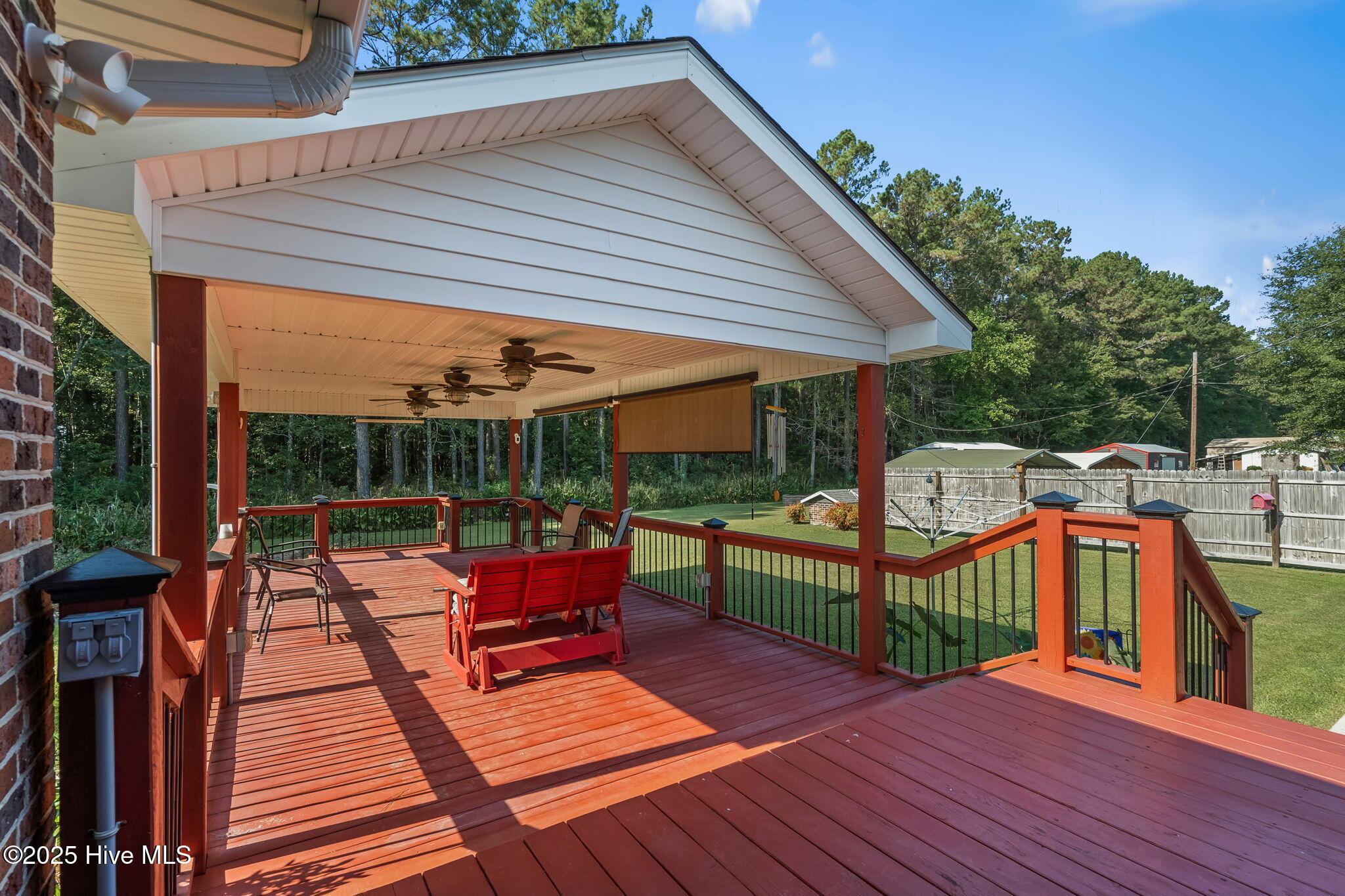 100532446 | Photo 26