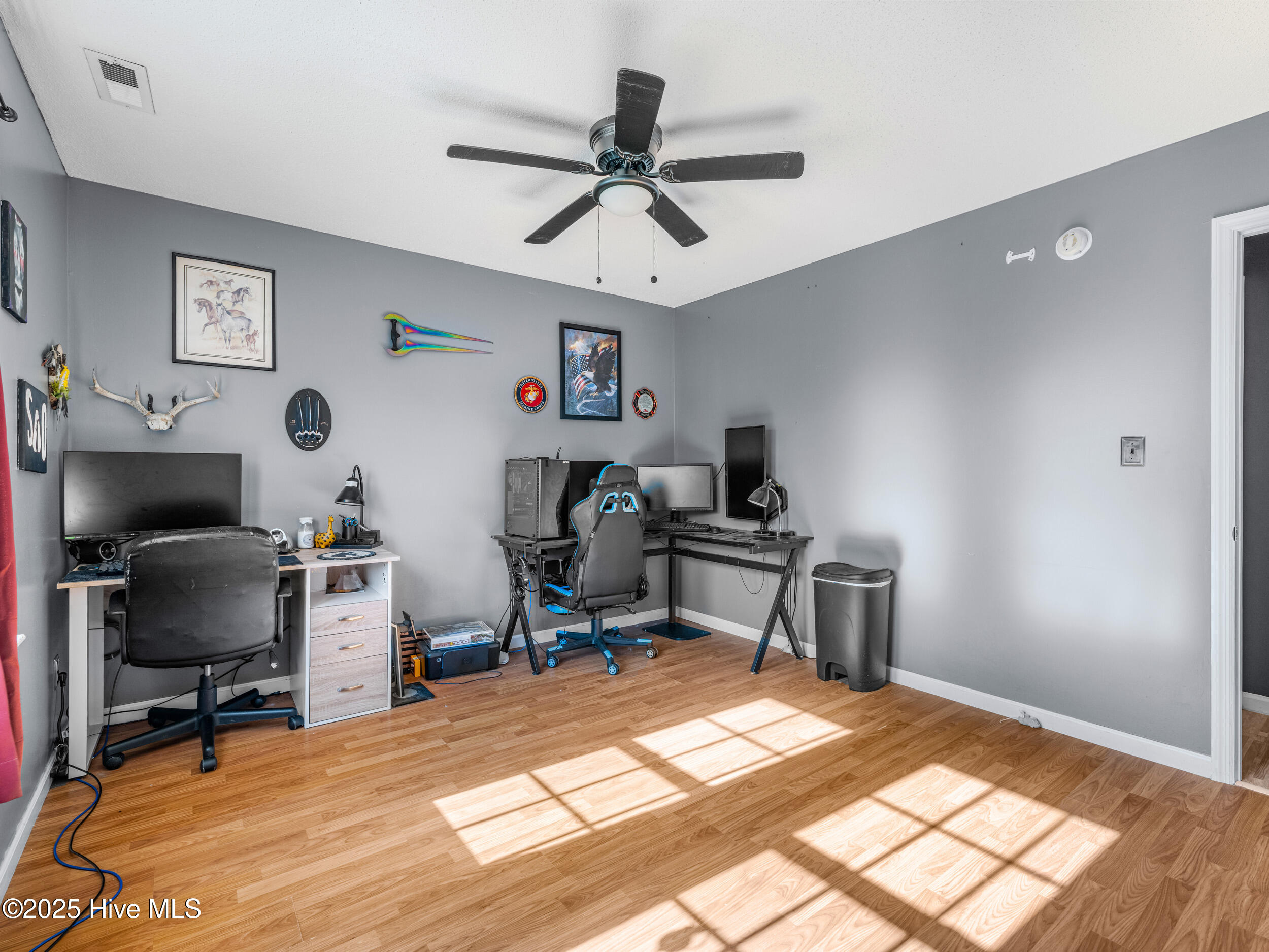 100541472 | Photo 24