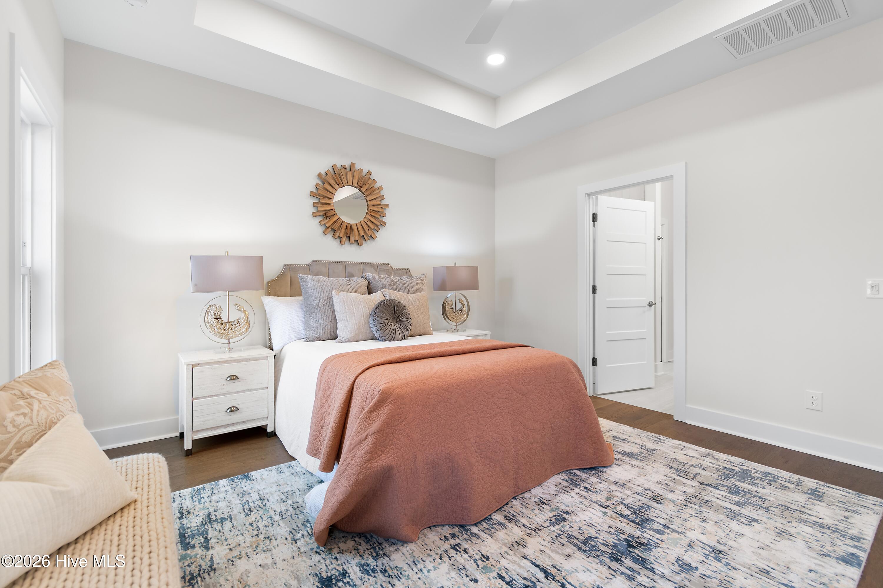 100525148 | Photo 28