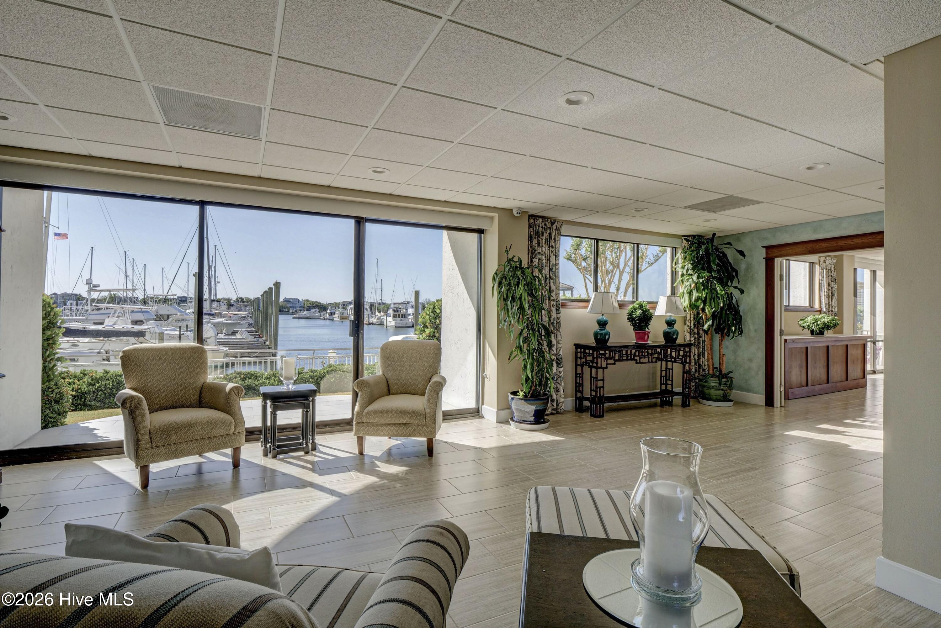 100559794 | Photo 58