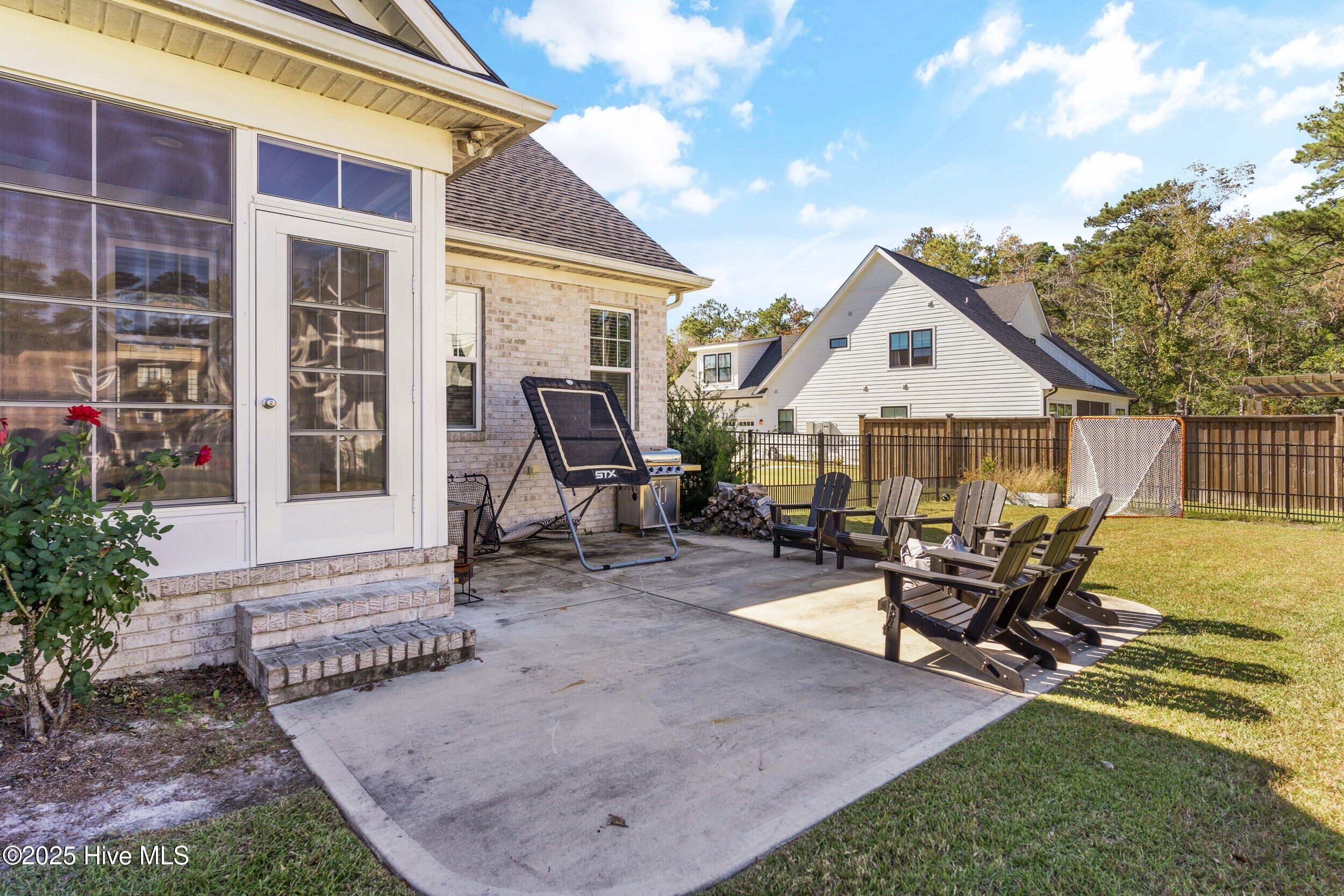 100545299 | Photo 43