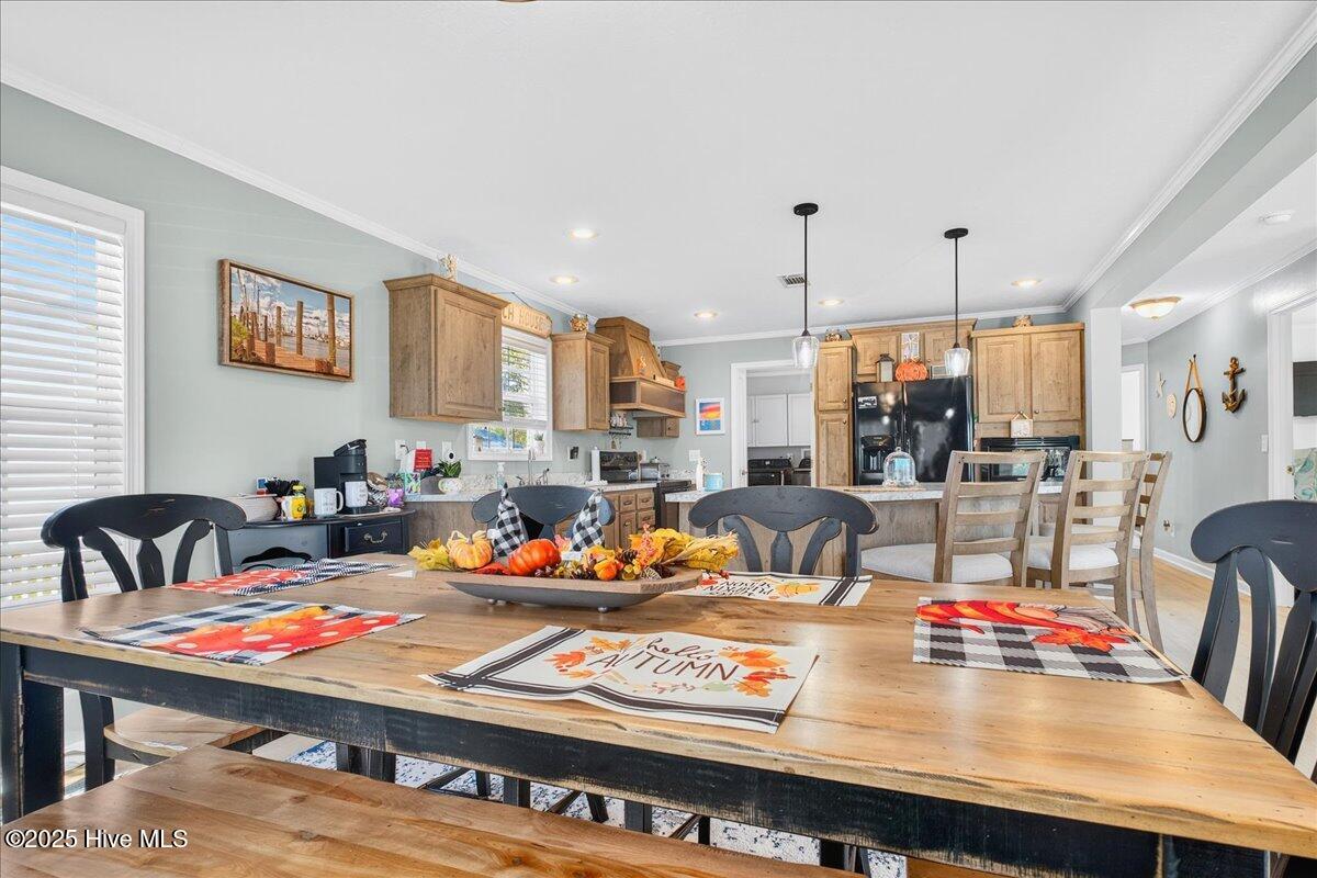 100540840 | Photo 14