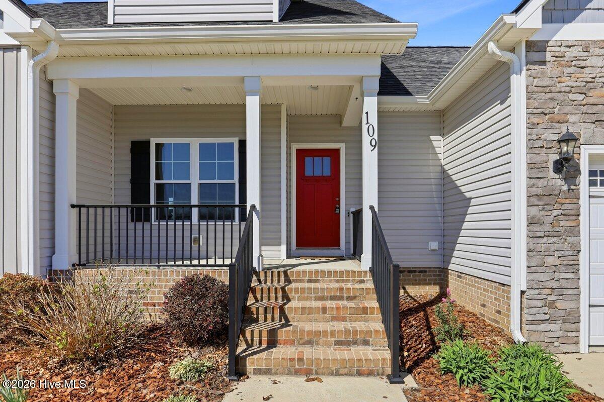 109 Northfield Dr-4