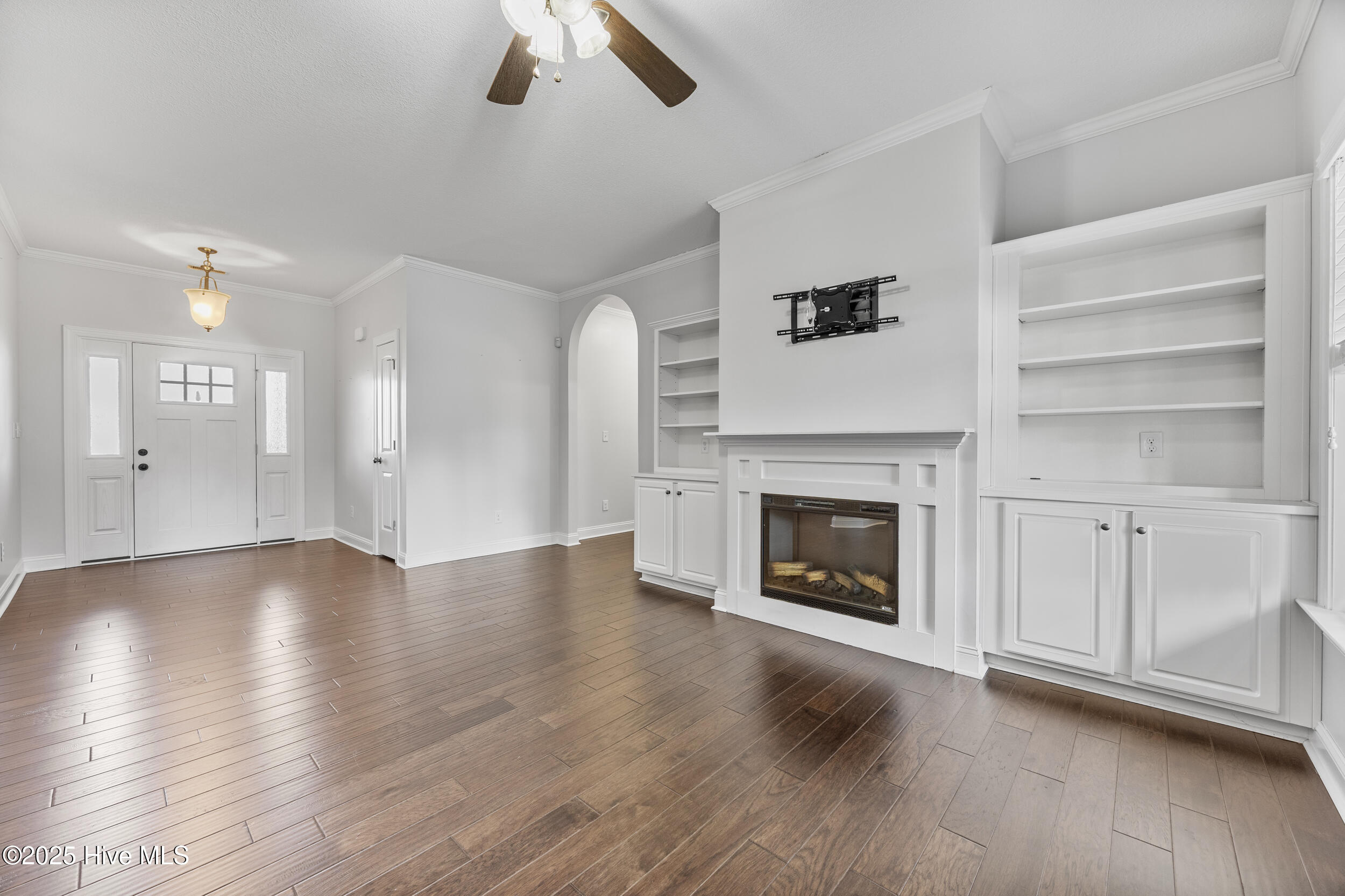 100542328 | Photo 13