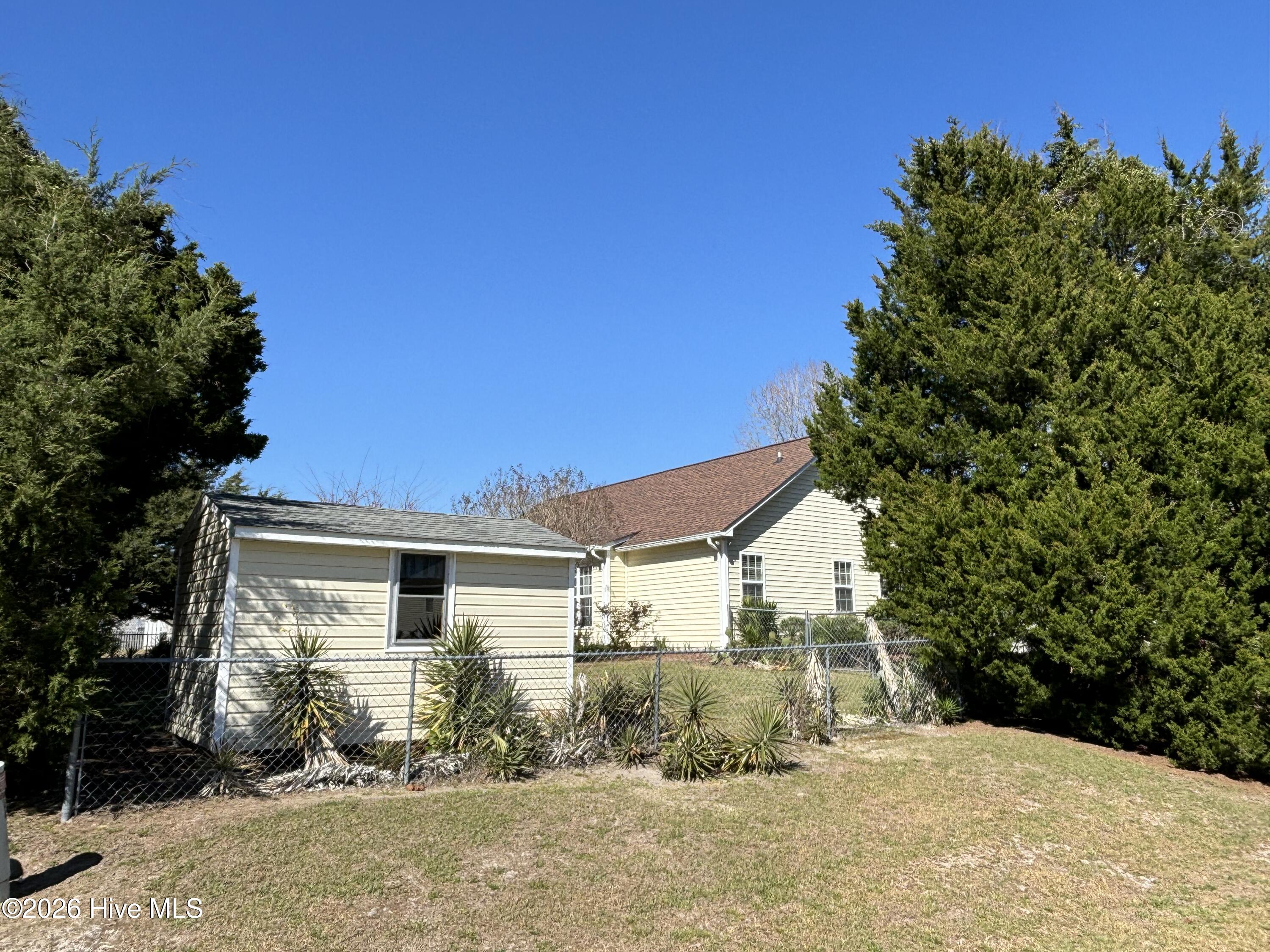 100561448 | Photo 34