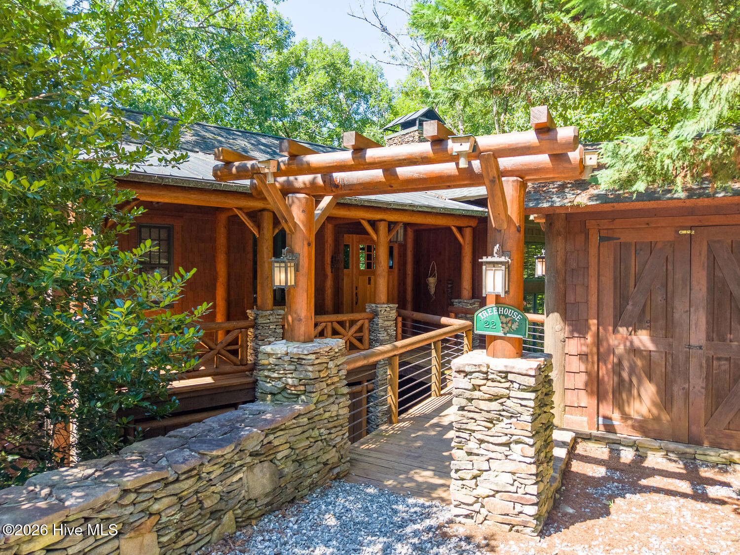 image of 4 Lakeside Trl, Robbinsville, NC 28771 | MLS# 100599083