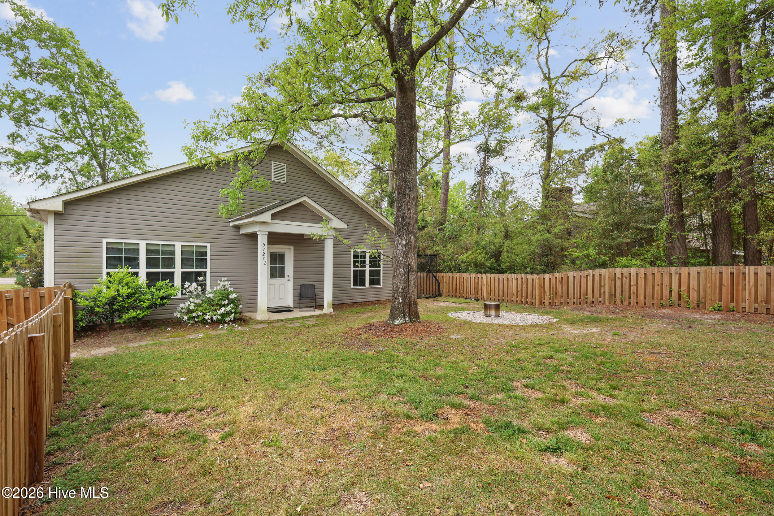 100566904 | Photo 30