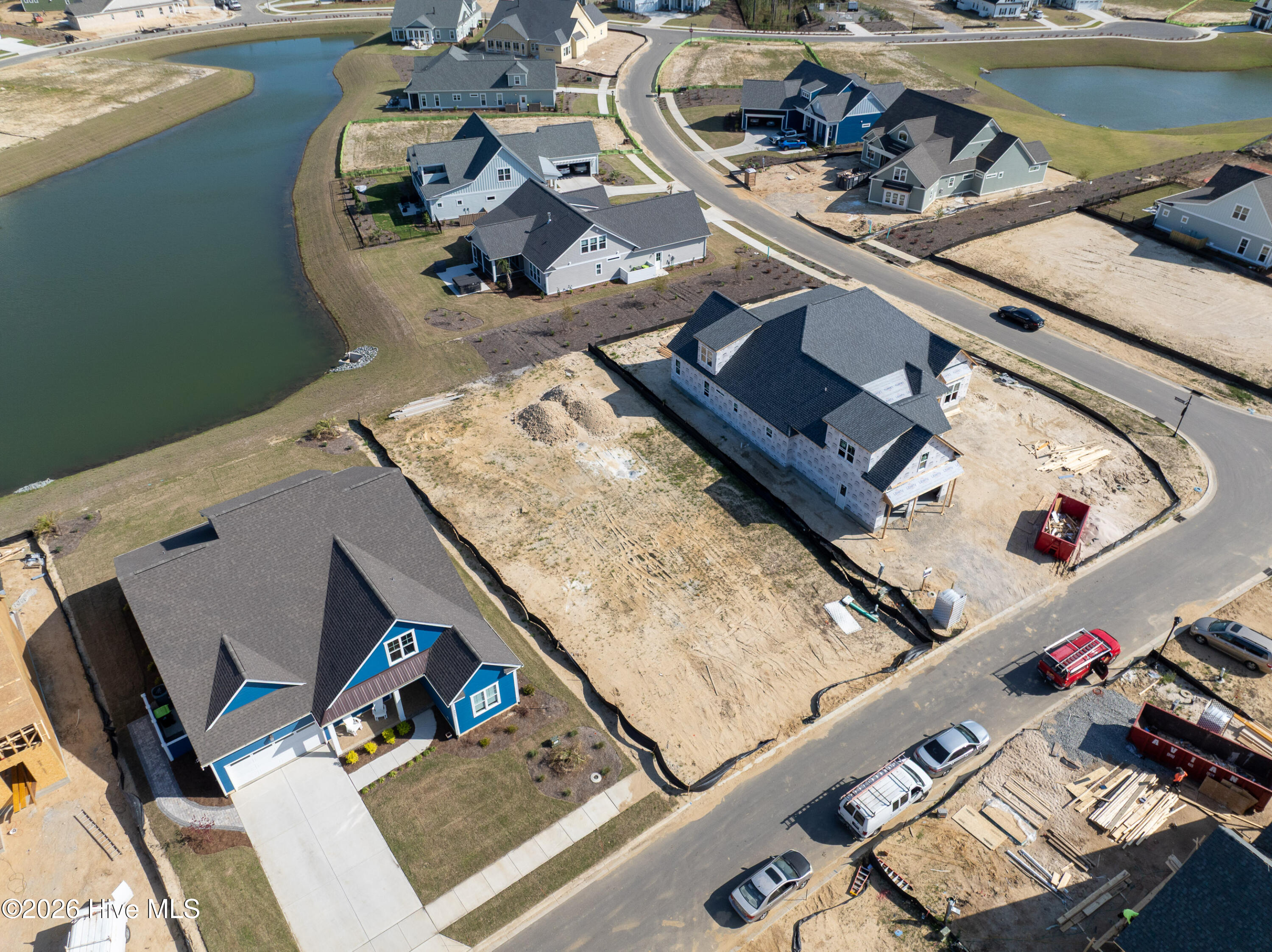 100564727 | Photo 12