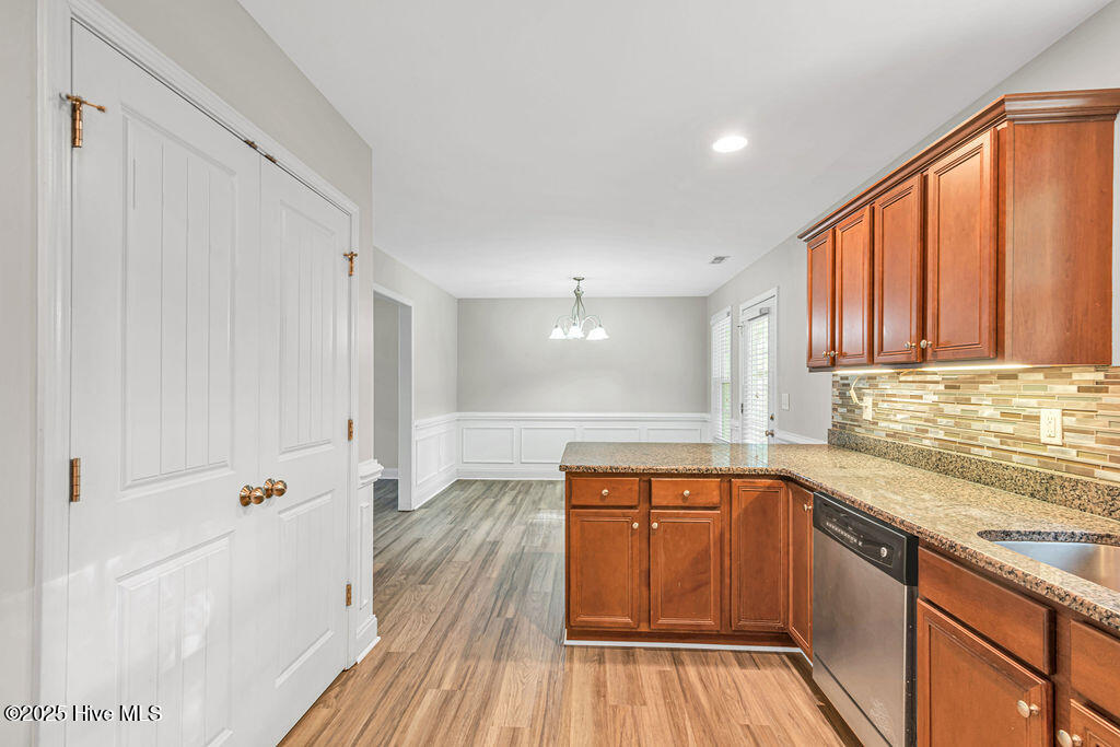 100535510 | Photo 20