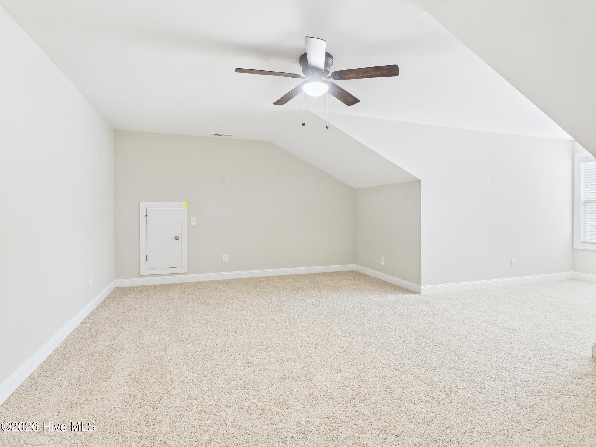 CAM04094G0-PR0083-STILL034