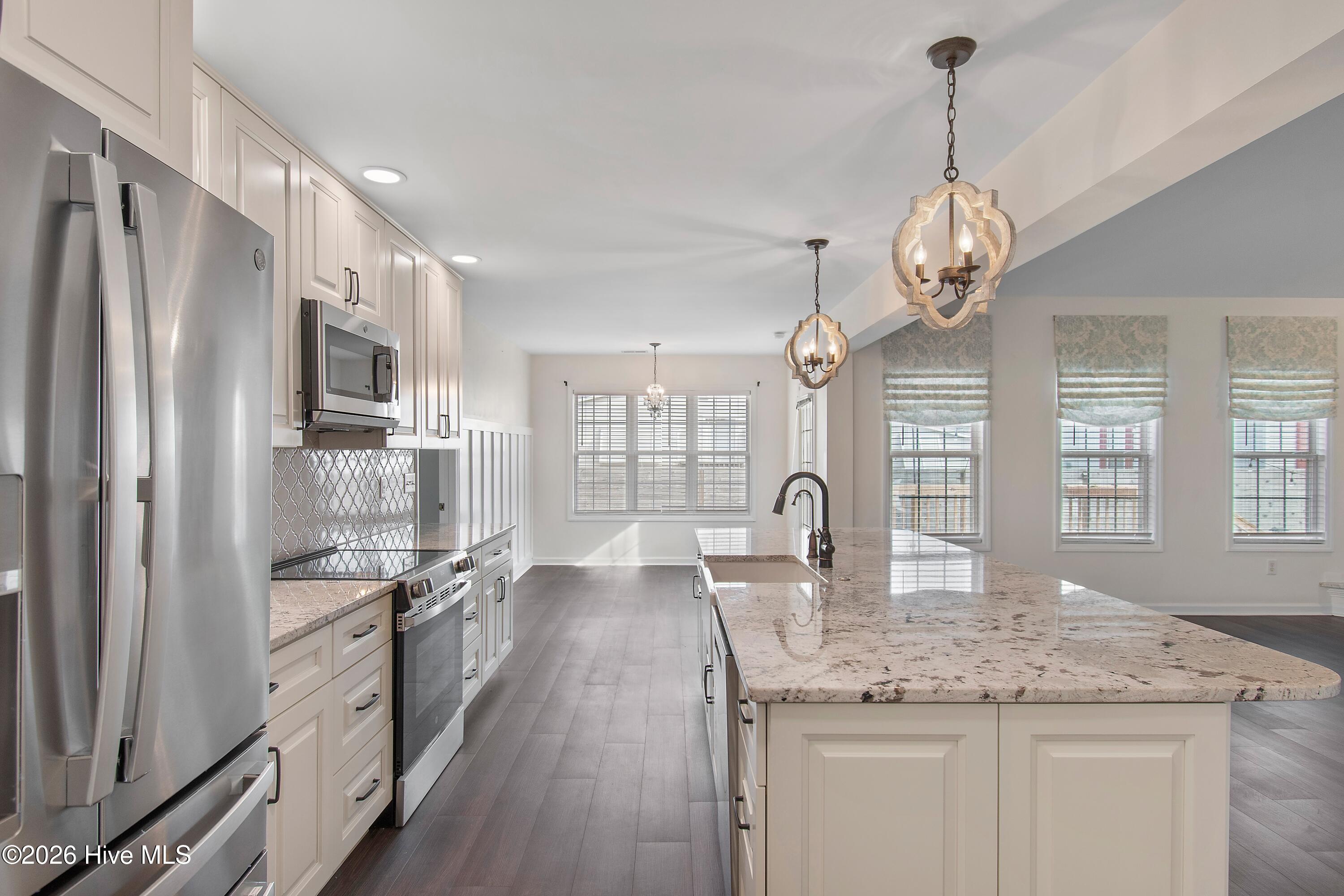 100555536 | Photo 15