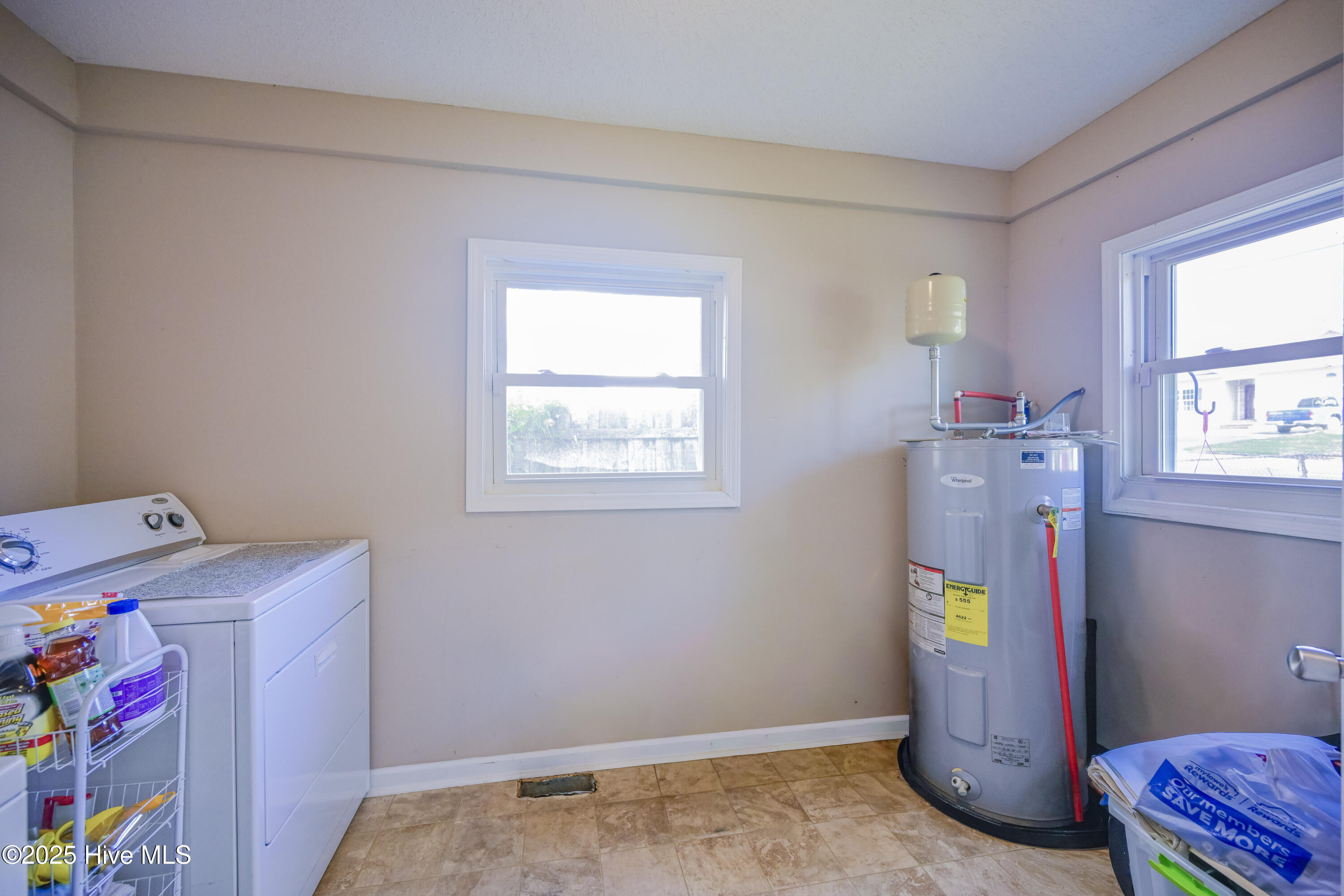 100541616 | Photo 12