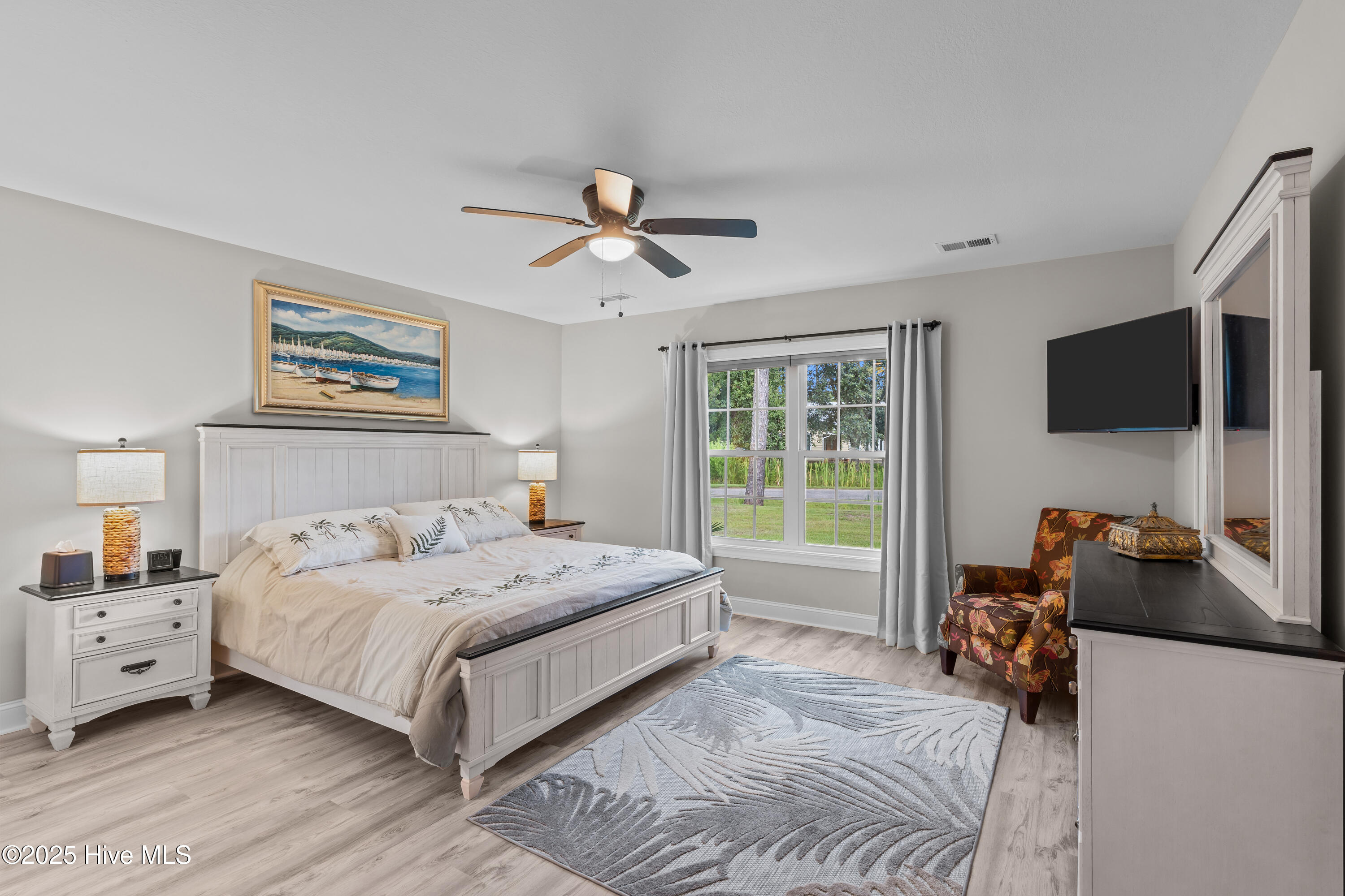 100522154 | Photo 25