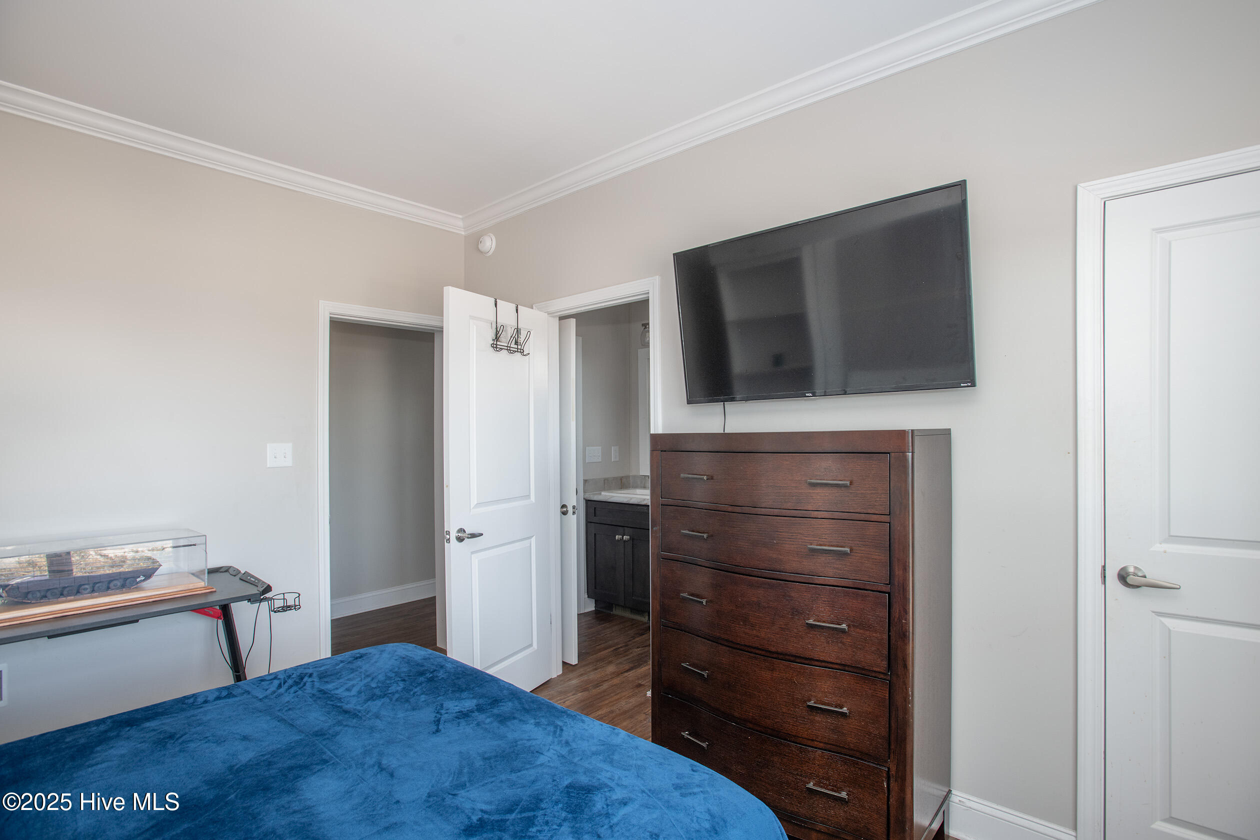 285 Soundview Drive,Cedar Island