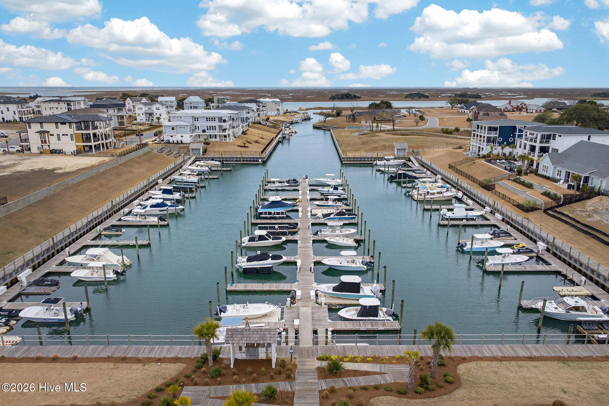 100557912 | Photo 18