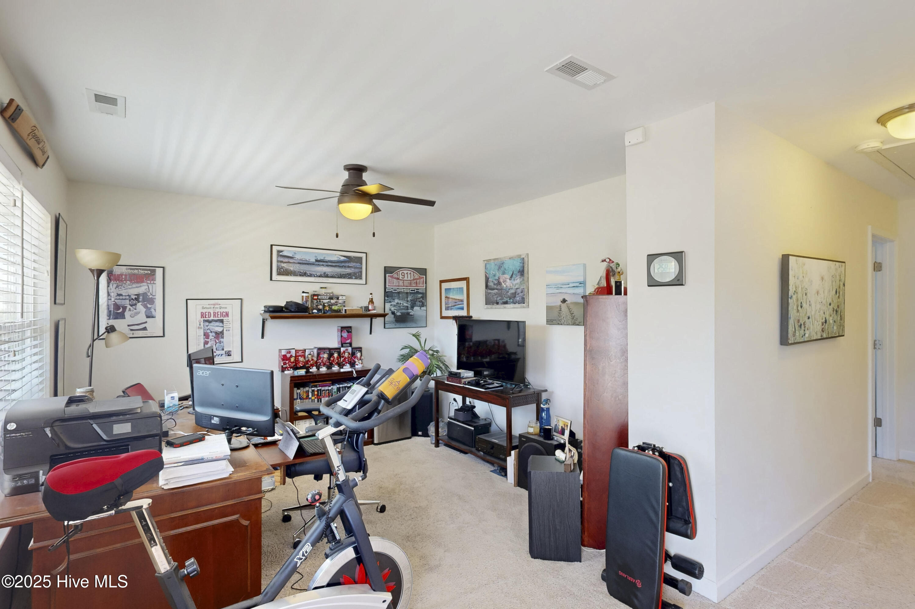 100509634 | Photo 36