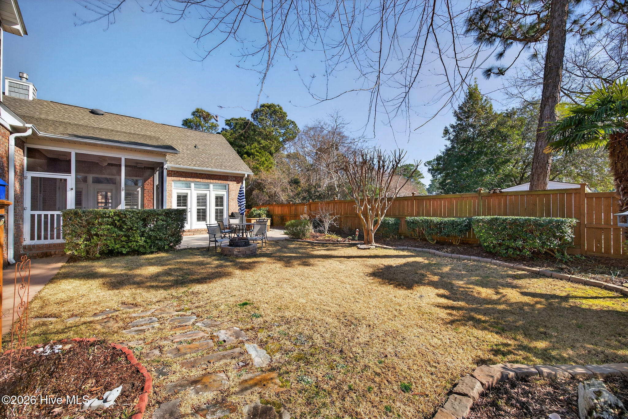 100554717 | Photo 47