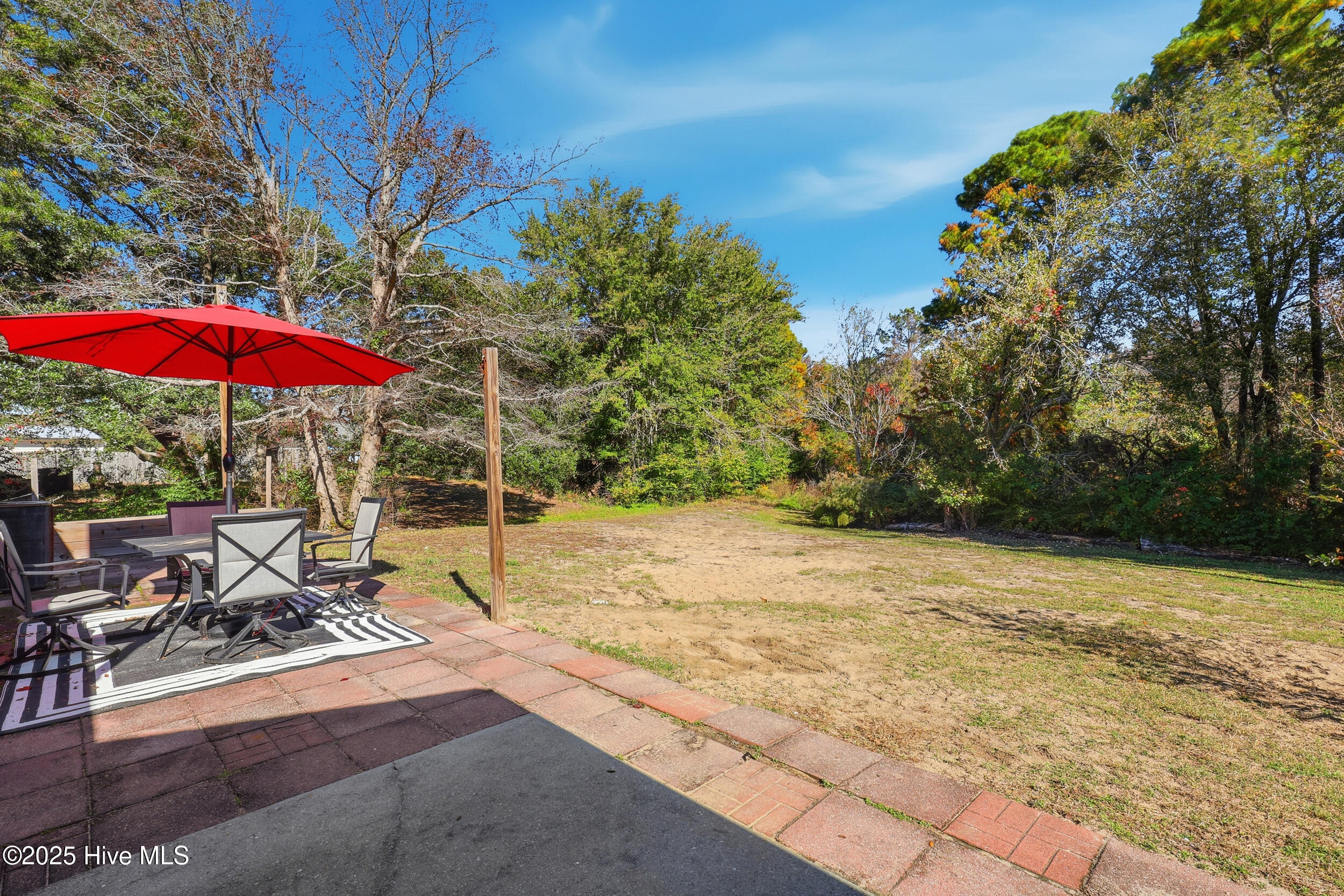 100540666 | Photo 25