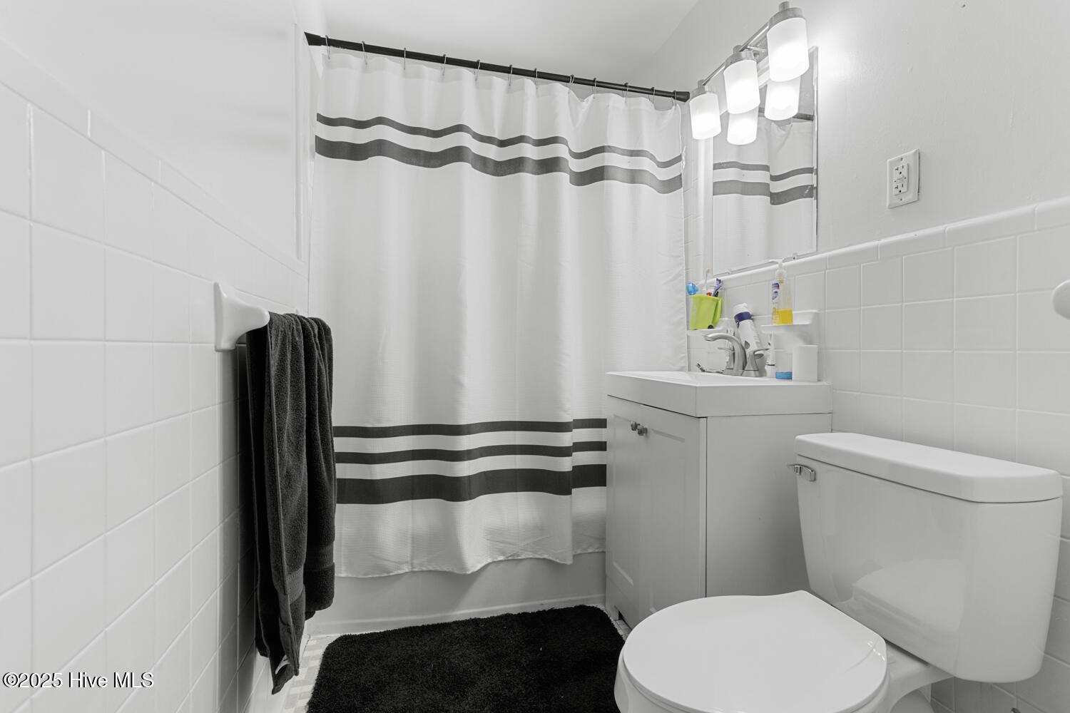 100512927 | Photo 12