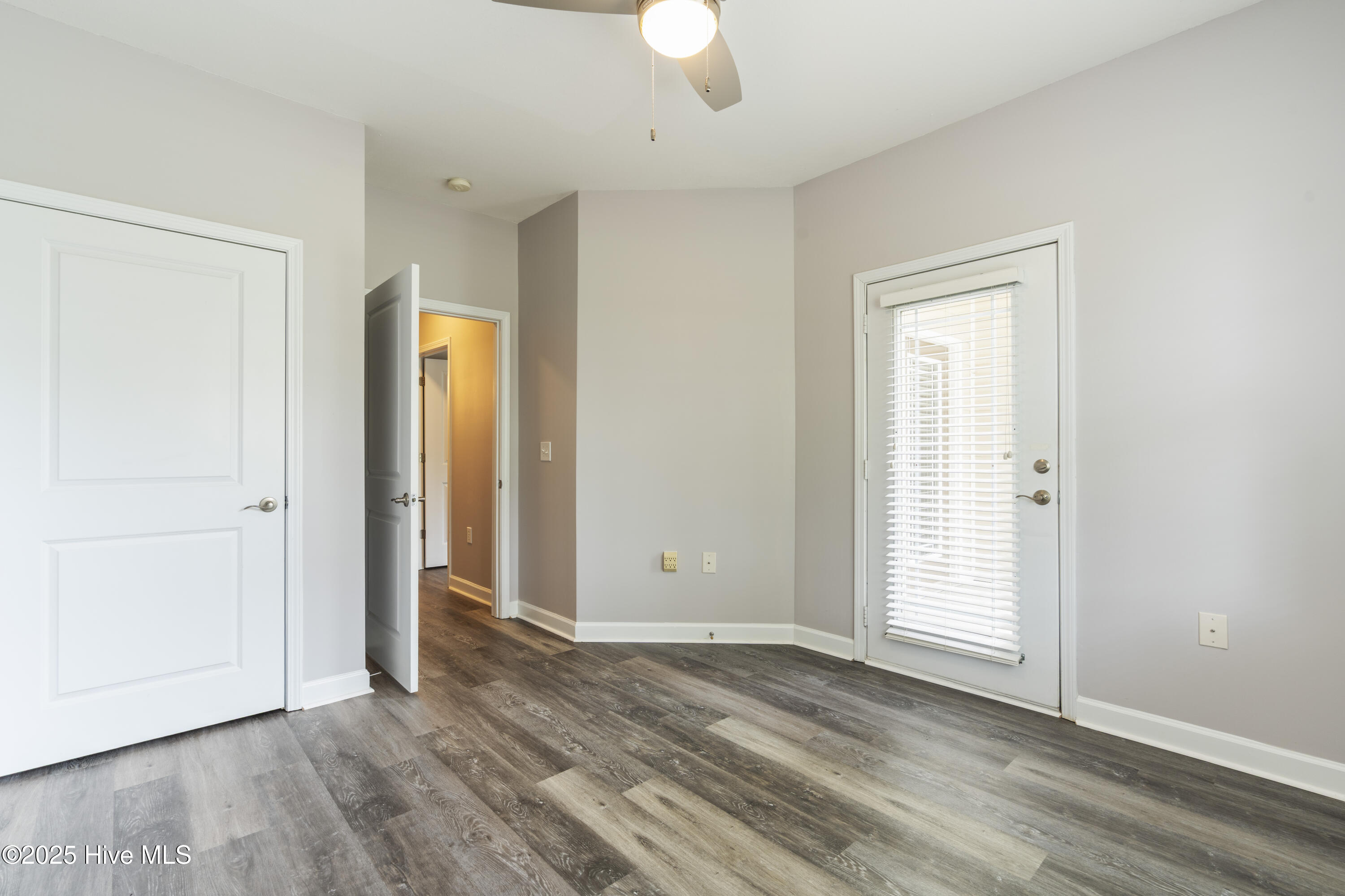 100525400 | Photo 28