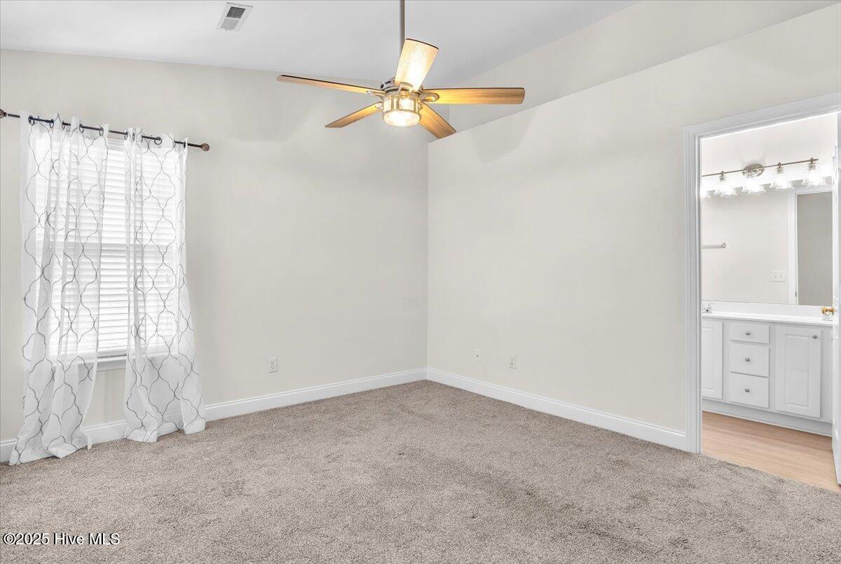 100547110 | Photo 23