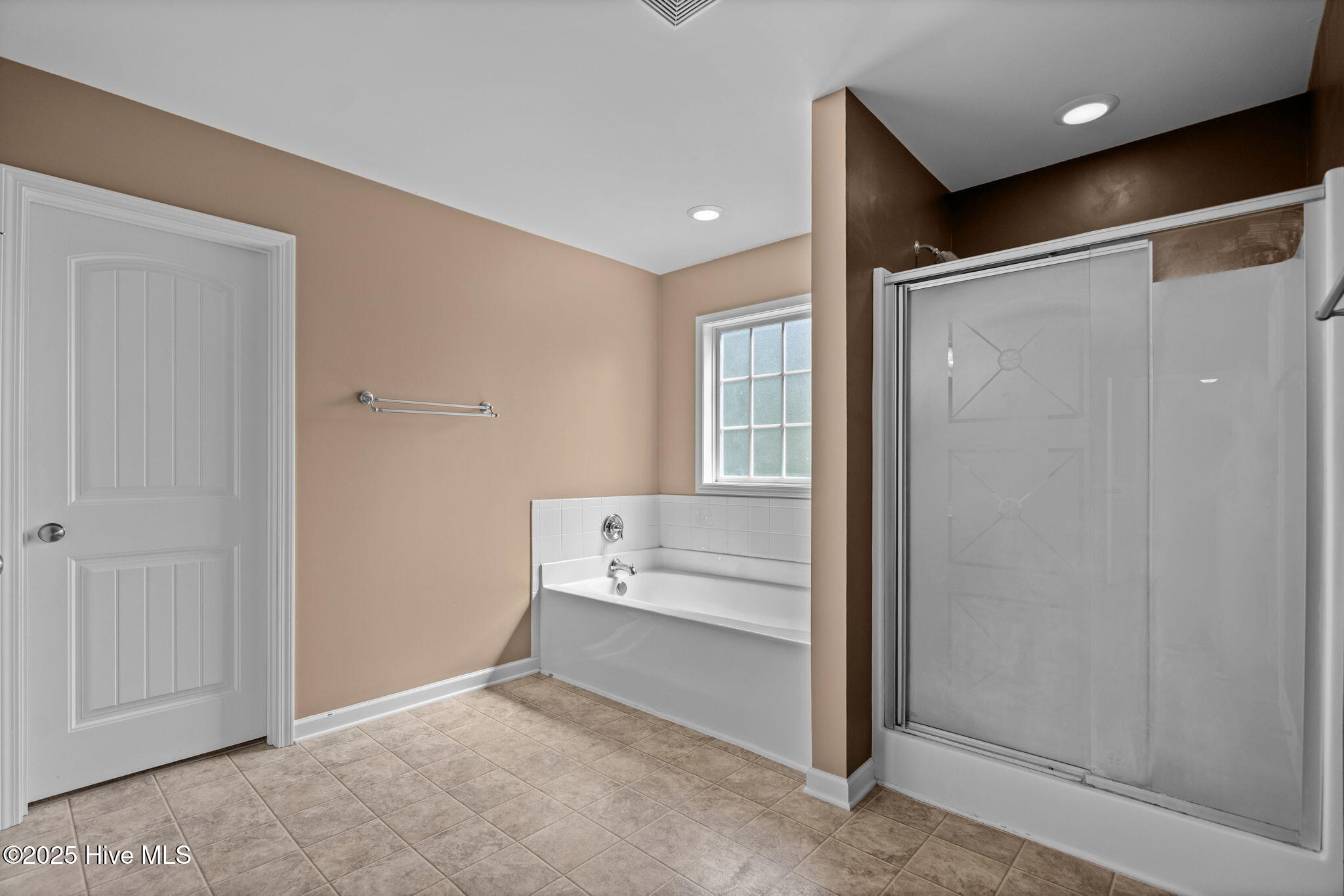 100522493 | Photo 22