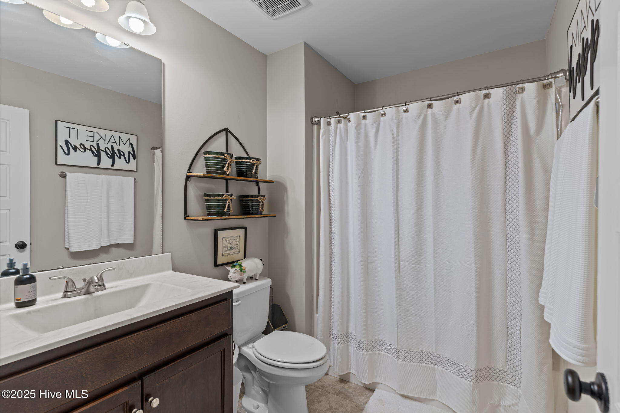 100535481 | Photo 27