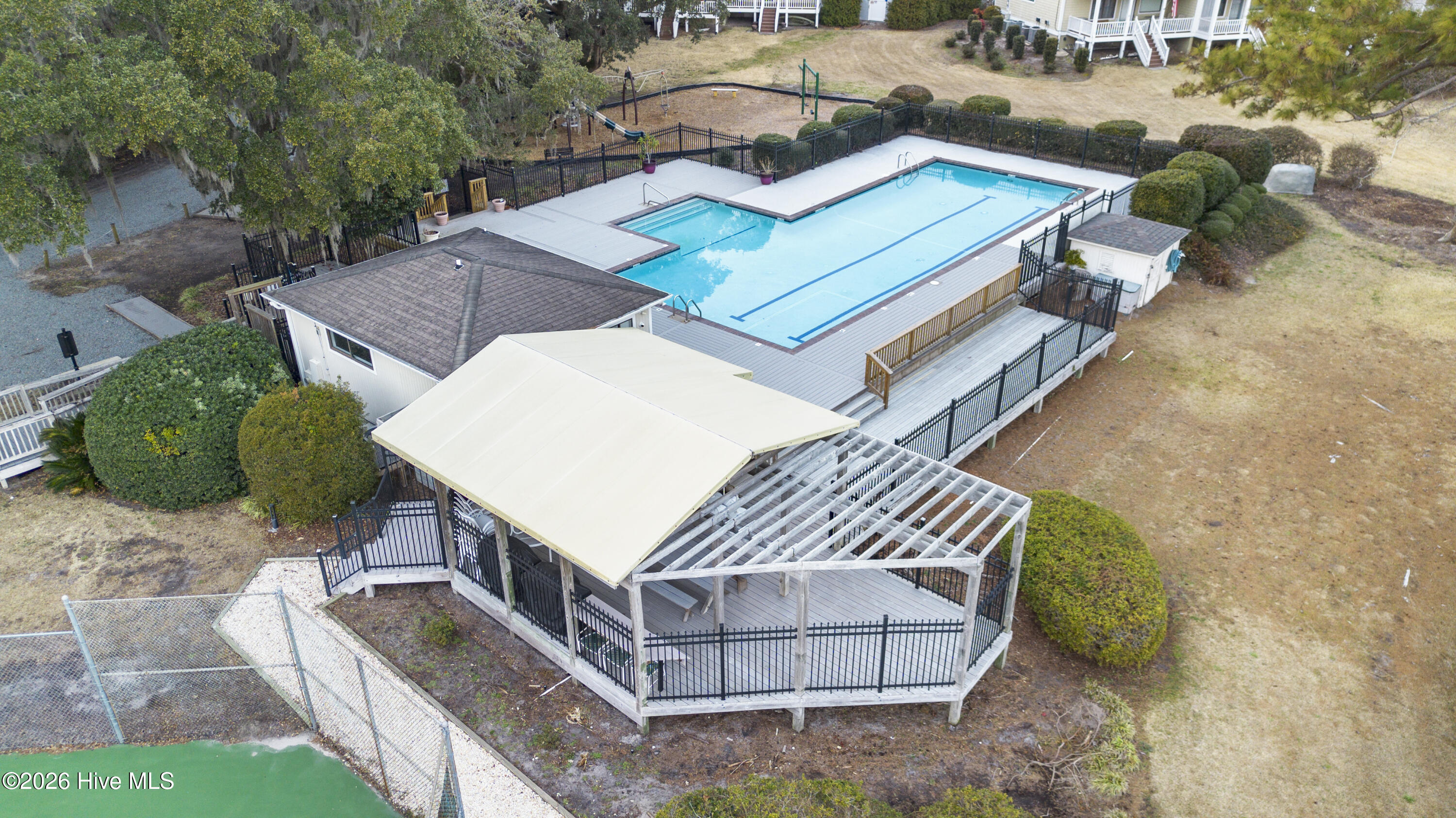 100553448 | Photo 66