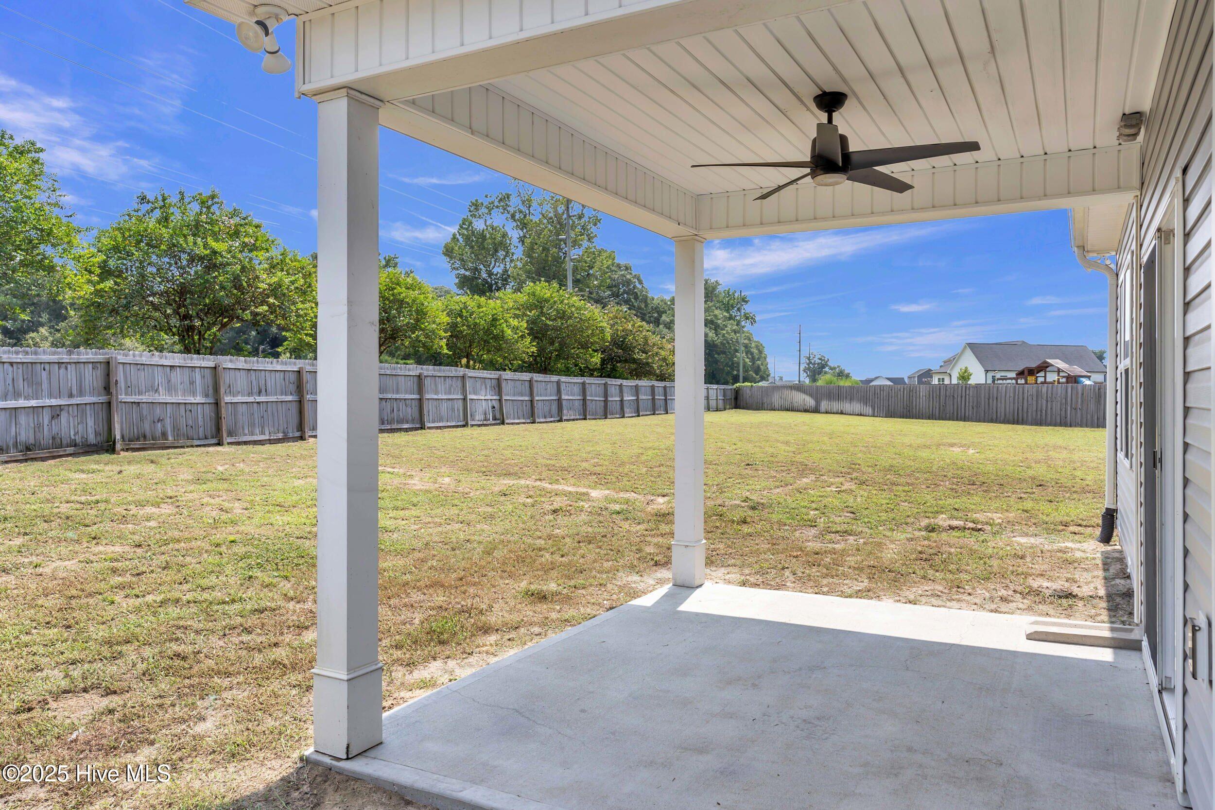 100526373 | Photo 26