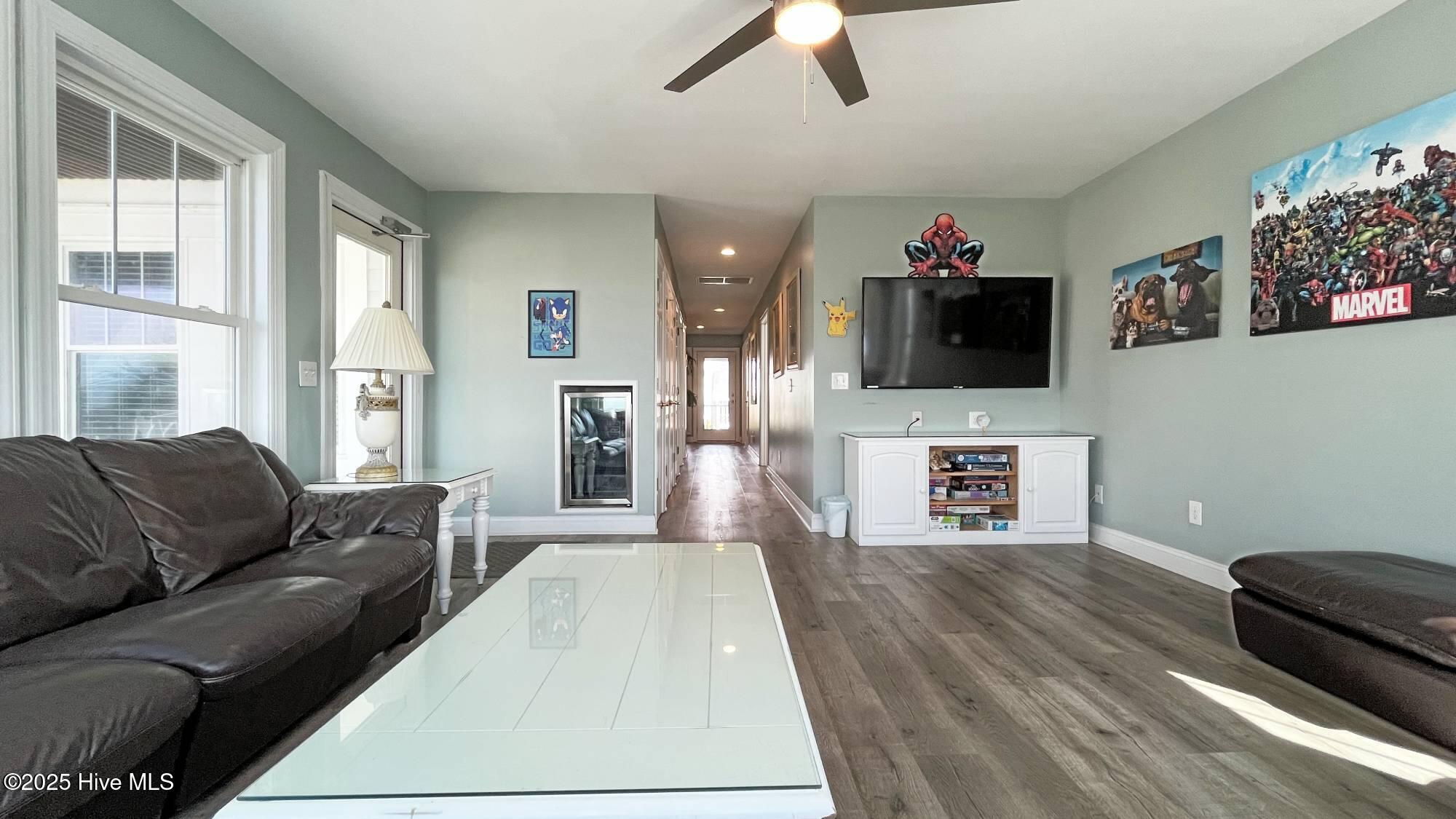 100496686 | Photo 38