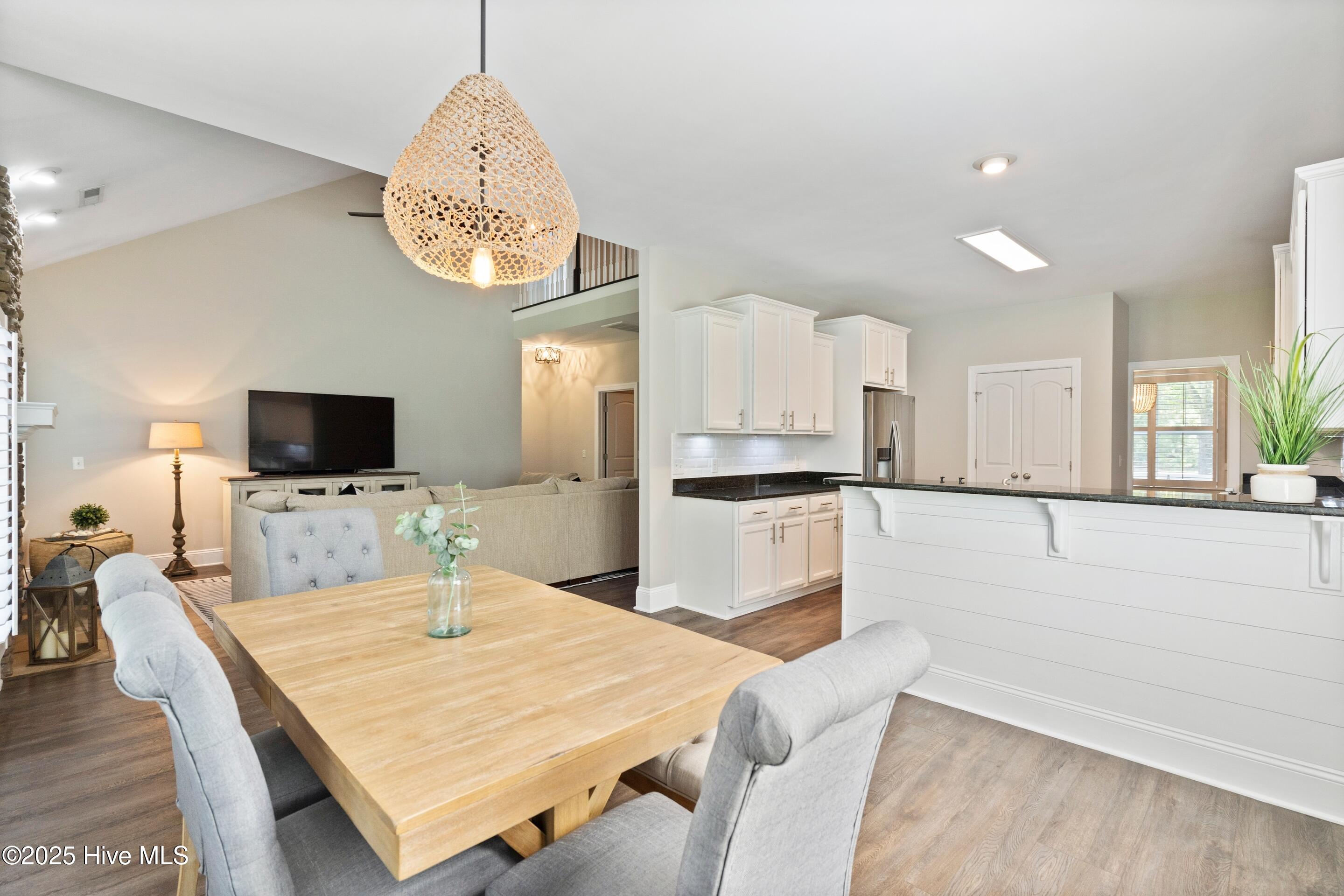 100529495 | Photo 13