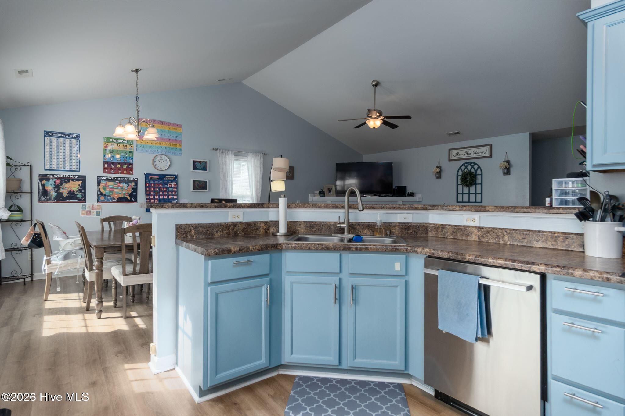 200 Chandler Simpson Court, Beulaville, NC 28518 – photo 17: Kitchen