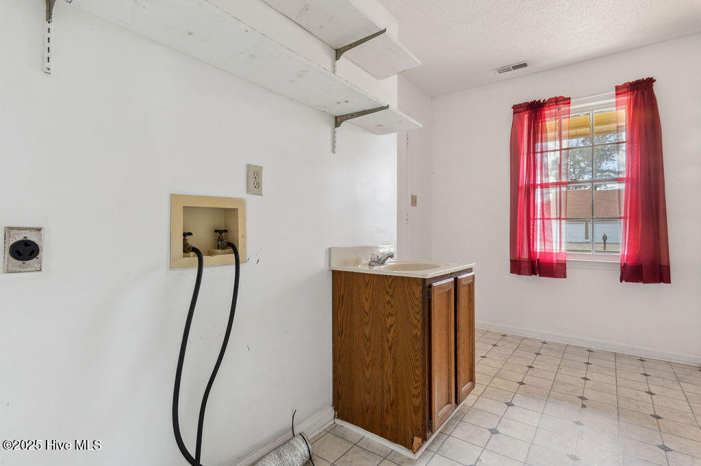 2218 Bridle Trail,Midway Park