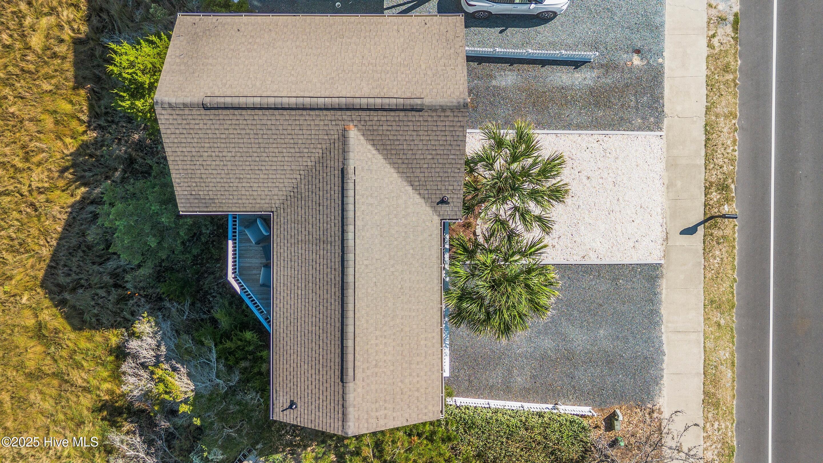 100536770 | Photo 71