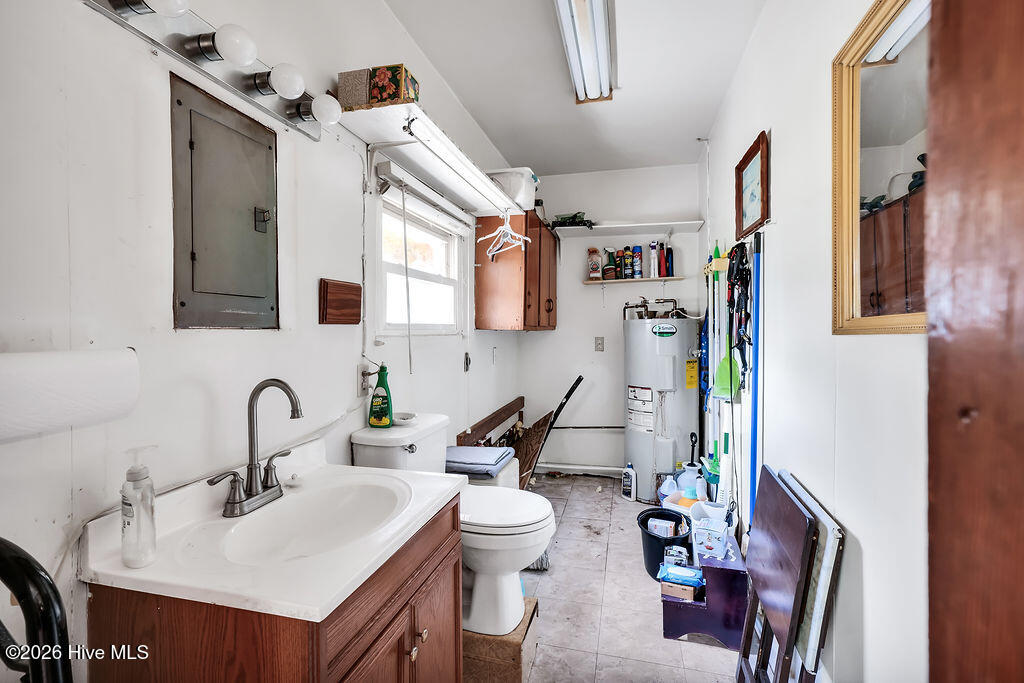 100567983 | Photo 14